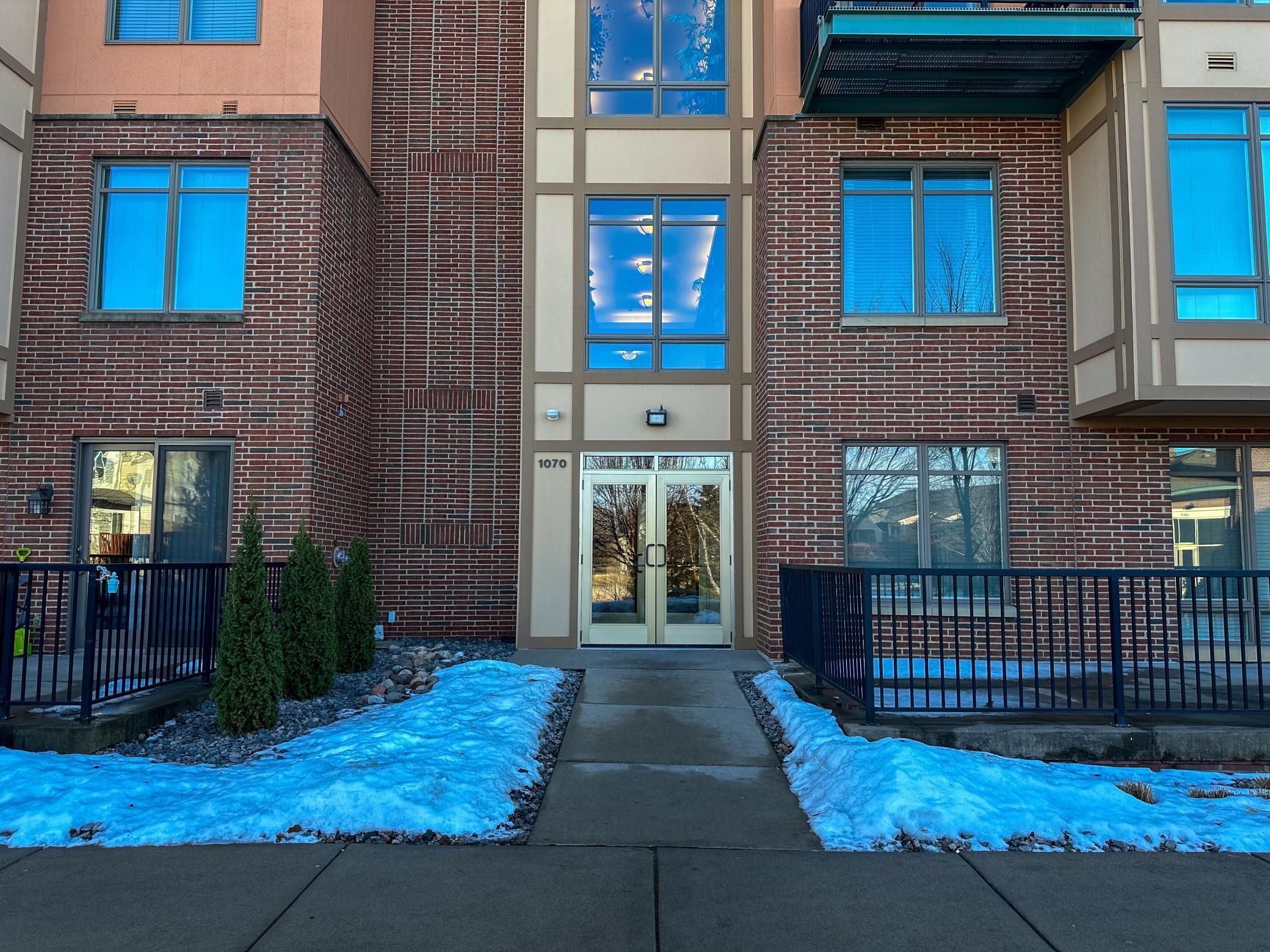 Homes for sale in Columbia Heights, MN | 1070 Grandview Ct Ne #304, Columbia Heights, MN 55421 | MLS# 7029423