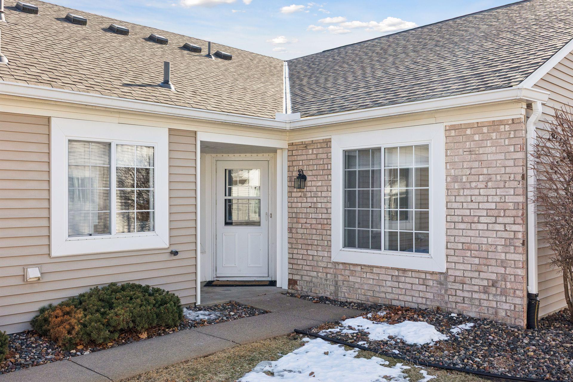 Homes for sale in Woodbury, MN | 537 Markgrafs Lake Alcove, Woodbury, MN 55129 | MLS# 7029886