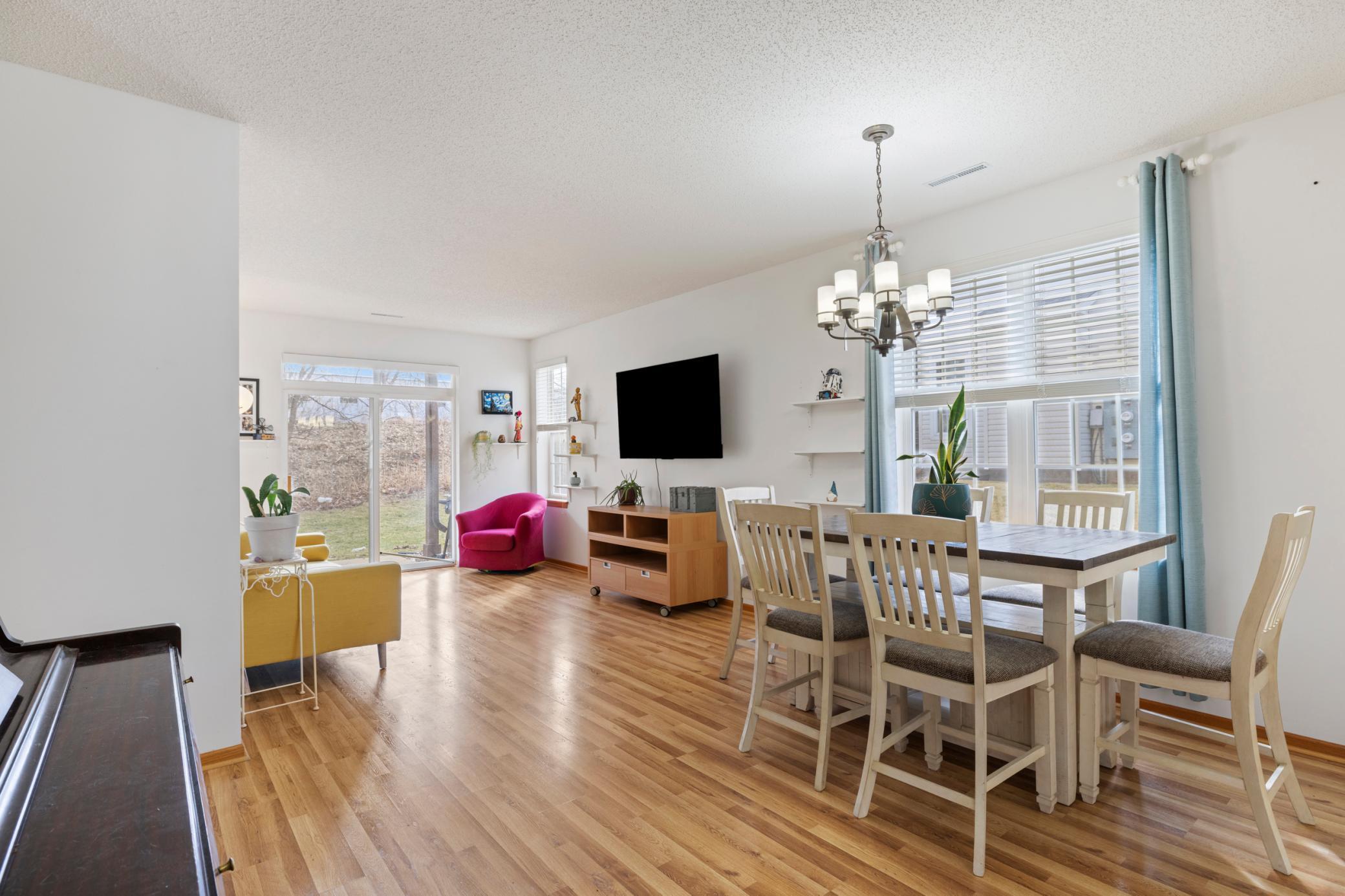 Homes for sale in Shakopee, MN | 1667 Countryside Dr, Shakopee, MN 55379 | MLS# 7030370