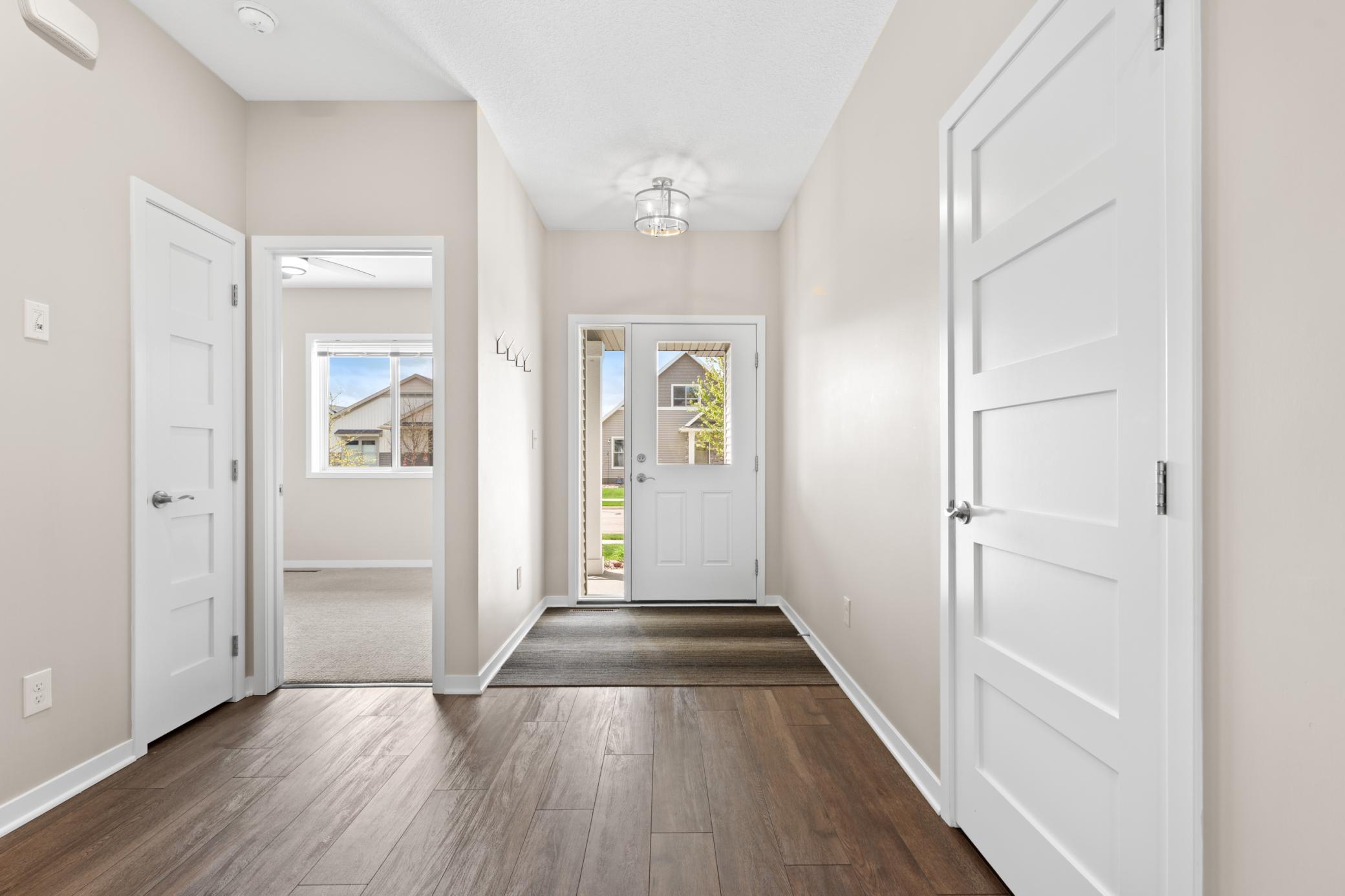 4th image of 1639 Hadley Creek Dr Ne, Rochester, MN 55906 | MLS# 7030633