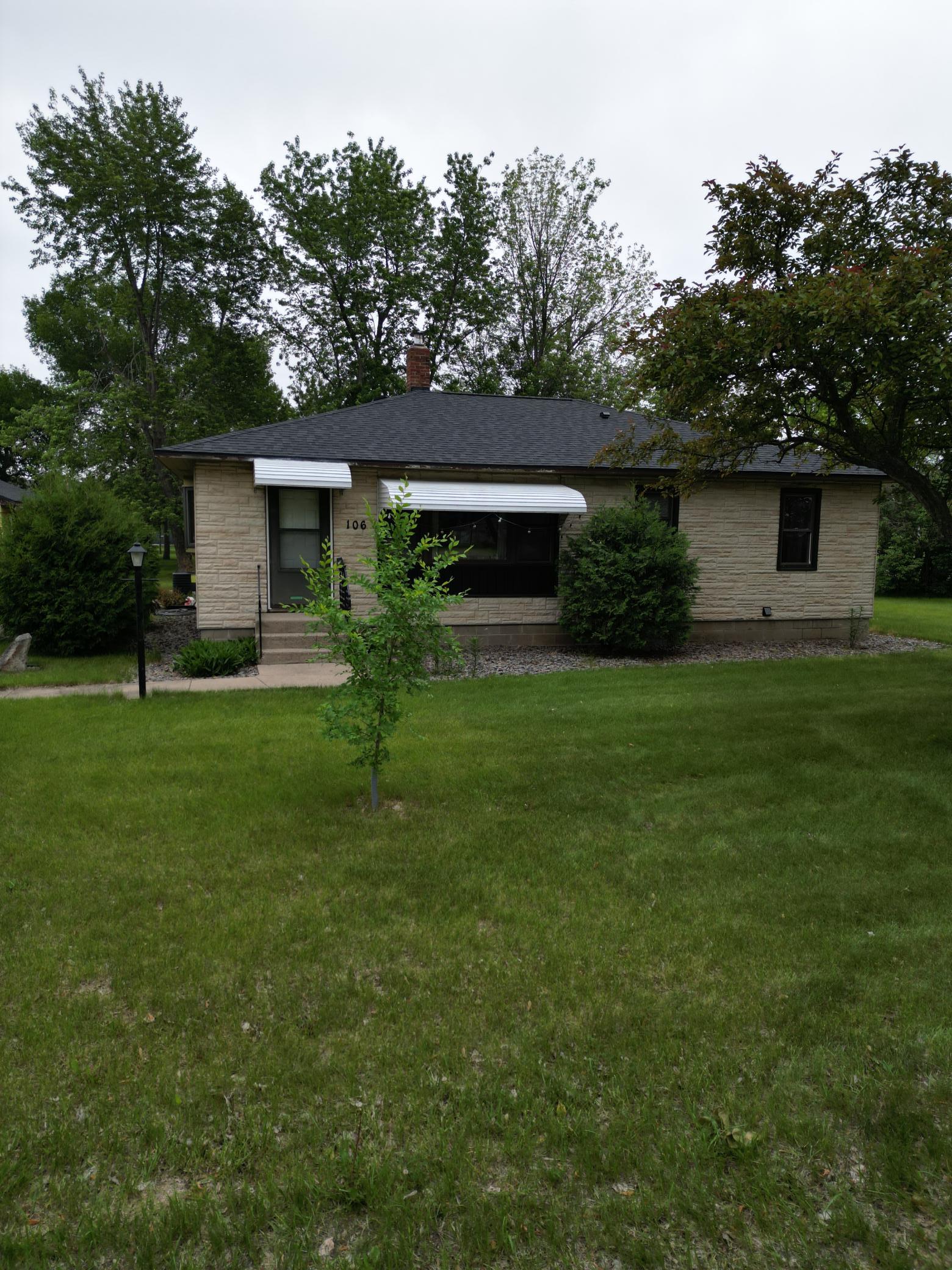 Homes for sale in Ottertail, MN | 106 Oak Ave, Ottertail, MN 56571 | MLS# 7030645