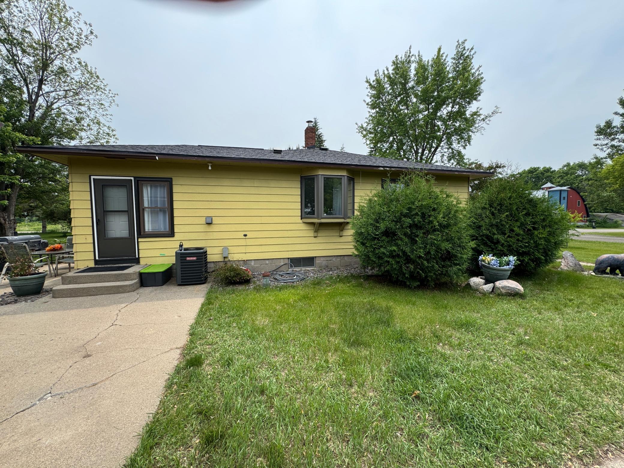 Homes for sale in Ottertail, MN | 106 Oak Ave, Ottertail, MN 56571 | MLS# 7030645