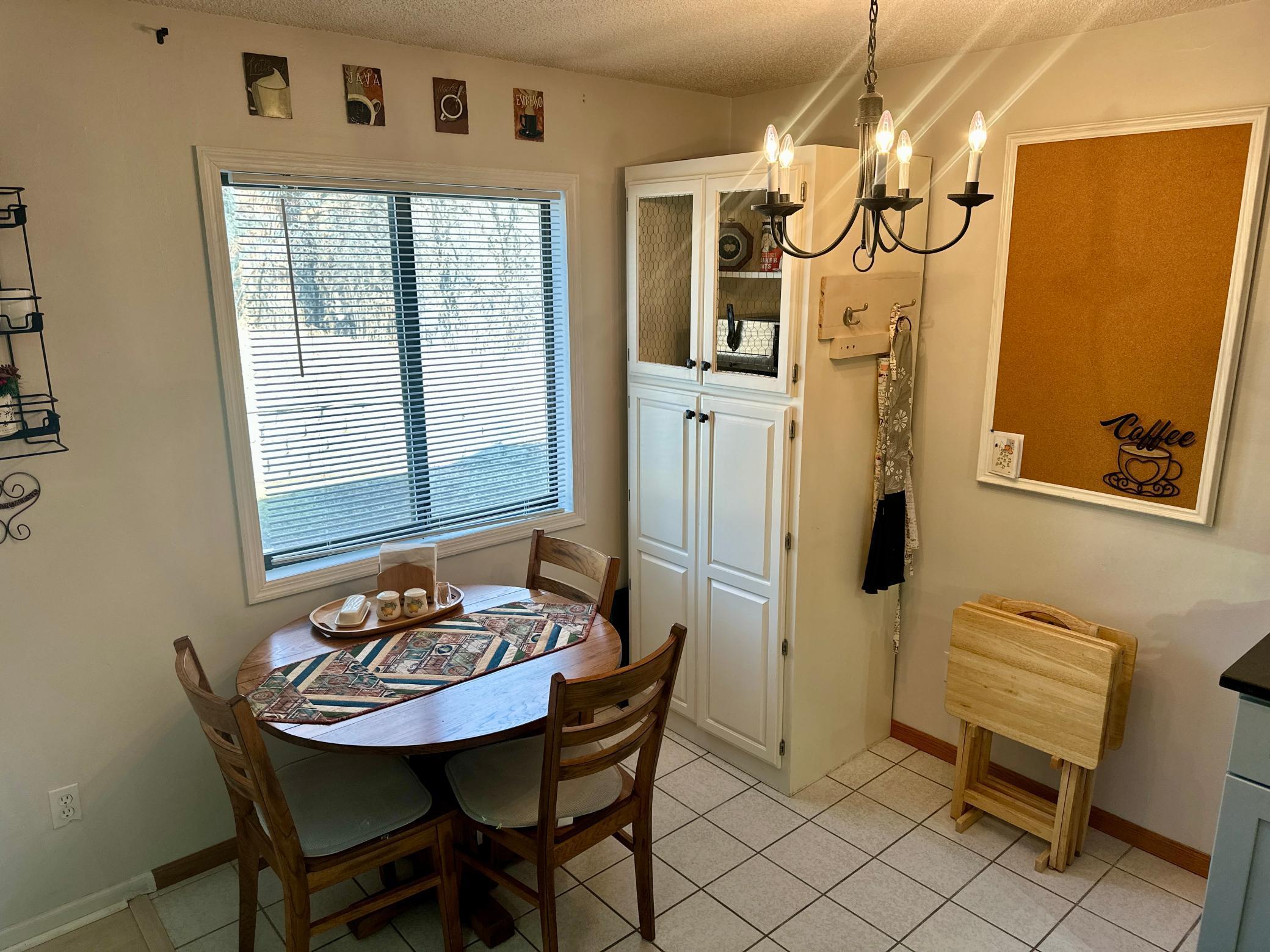 Homes for sale in Eagan, MN | 1621 City View Dr, Eagan, MN 55121 | MLS# 7030857