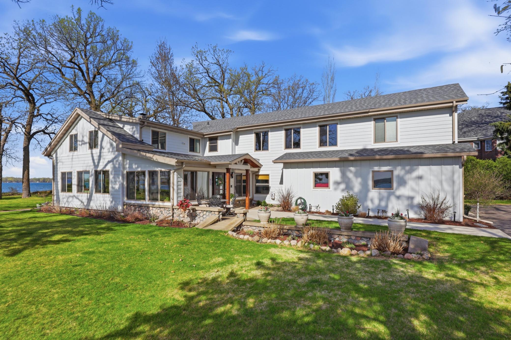 2nd image of 611 N Shore Dr, Detroit Lakes, MN 56501 | MLS# 7030879
