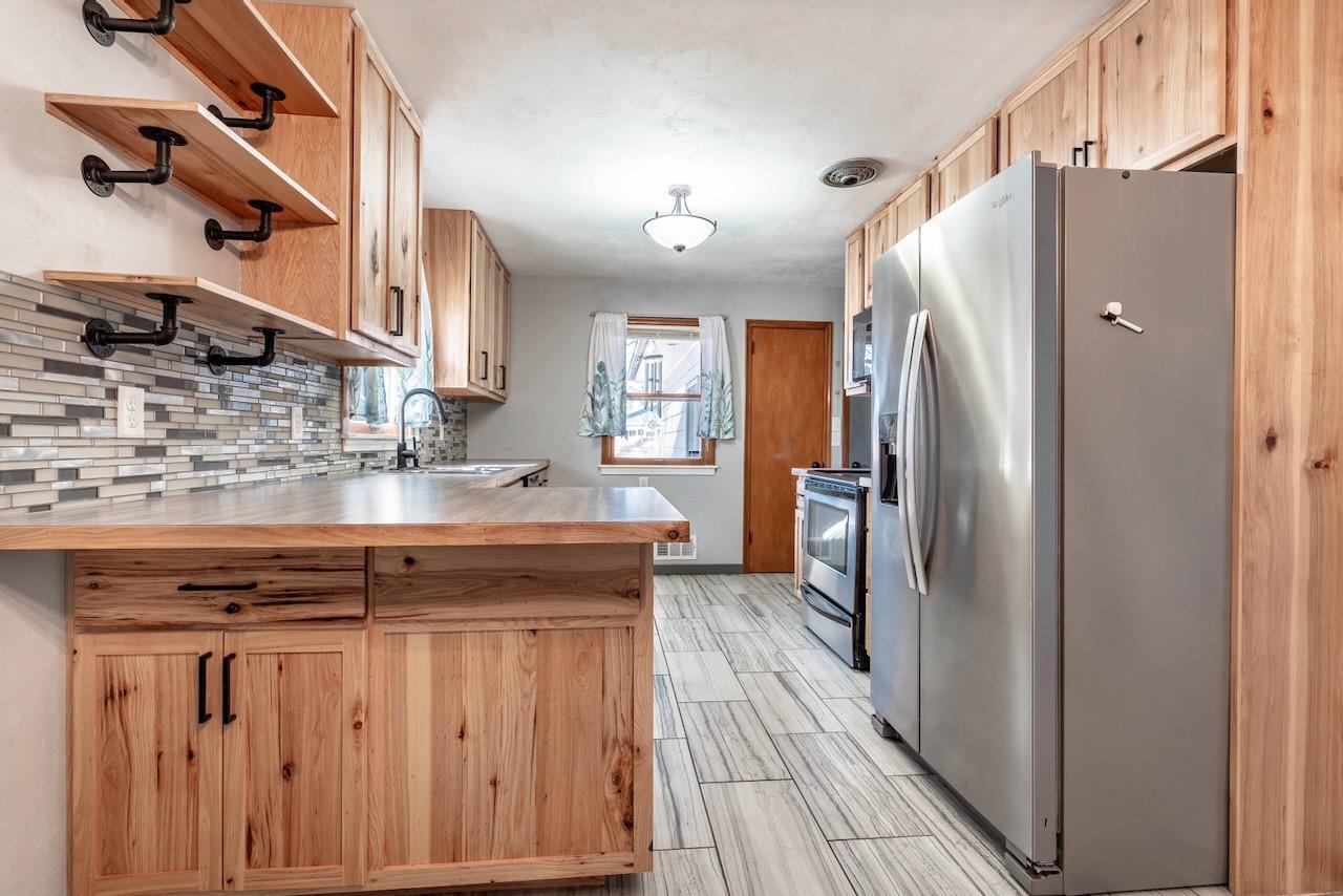 Homes for sale in Fergus Falls, MN | 729 W Birch Ave, Fergus Falls, MN 56537 | MLS# 7030895