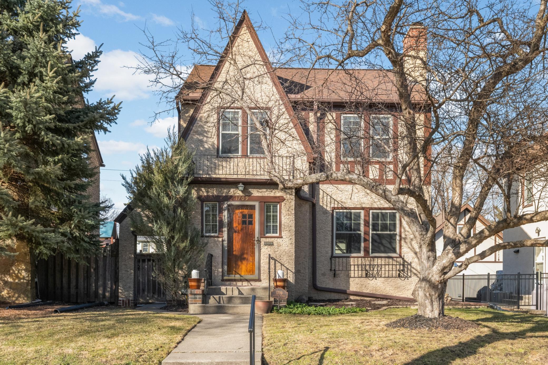 Homes for sale in Saint Paul, MN | 1709 Scheffer Ave, Saint Paul, MN 55116 | MLS# 7031227