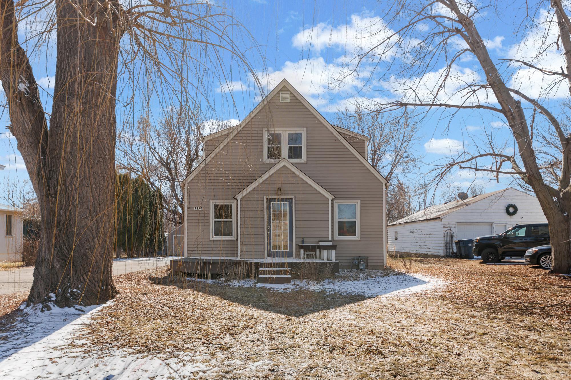 Homes for sale in Lakeville, MN | 8782 210Th St W, Lakeville, MN 55044 | MLS# 7031385