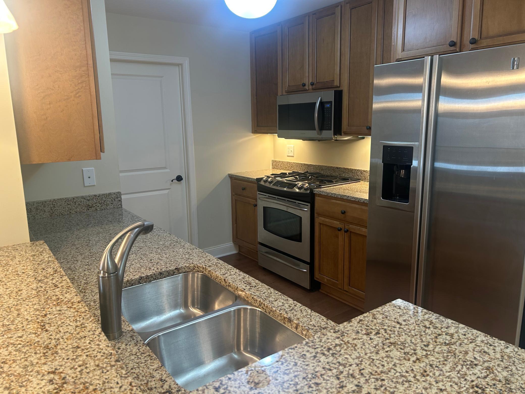 5th image of 1320 Riverside Ln, Mendota Heights, MN 55118