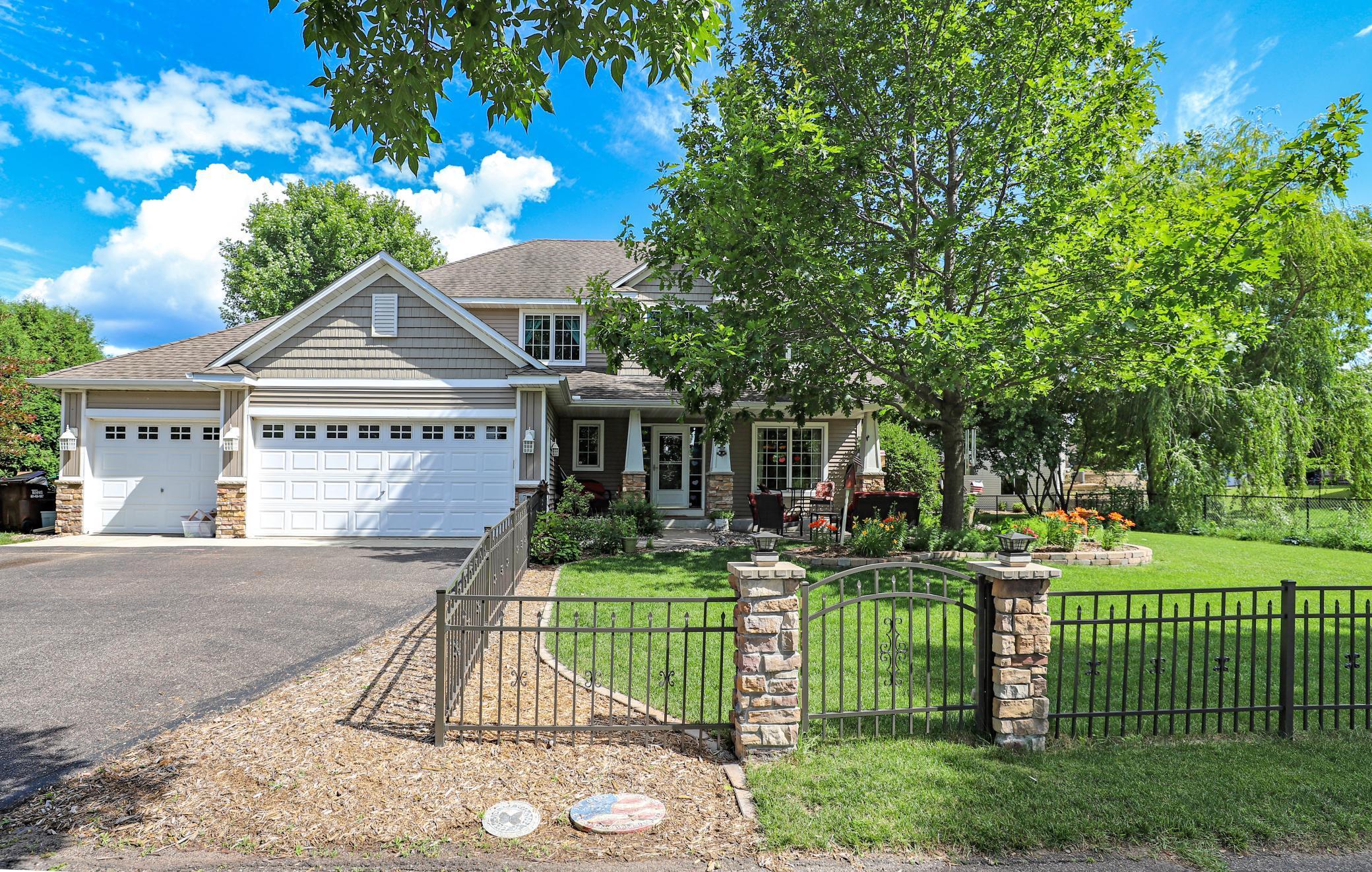 Homes for sale in Hastings, MN | 723 36Th St W, Hastings, MN 55033 | MLS# 7032213