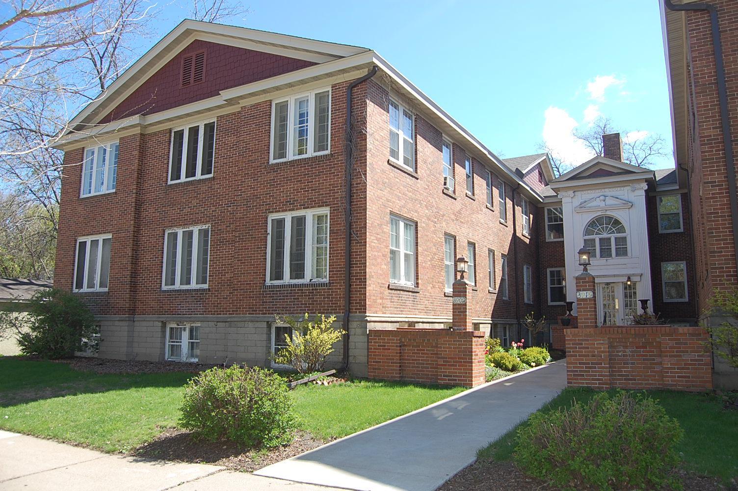 3rd image of 3909 Aldrich Ave S, Minneapolis, MN 55409