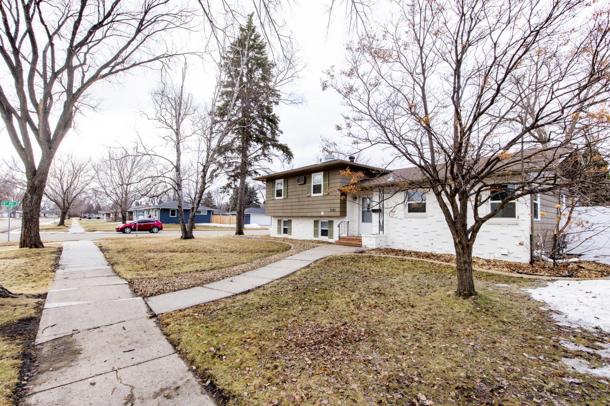 Homes for sale in Moorhead, MN | 1721 16Th St S, Moorhead, MN 56560 | MLS# 7033104