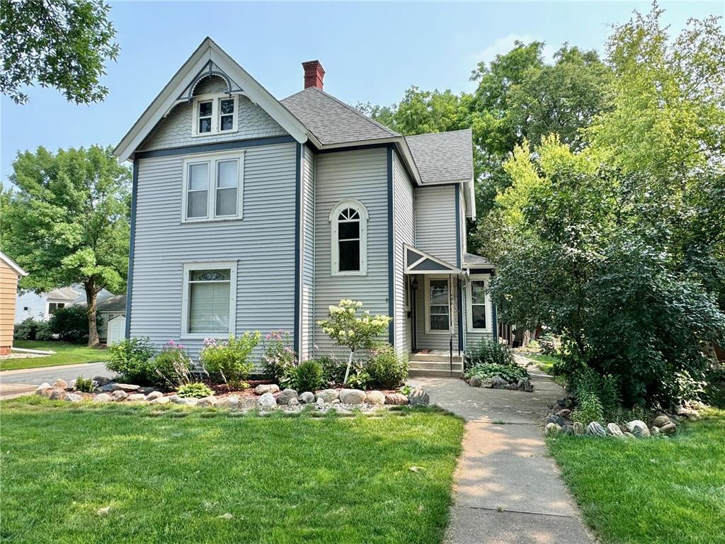 Homes for sale in Marshall, MN | 406 W Marshall St, Marshall, MN 56258 | MLS# 7033106