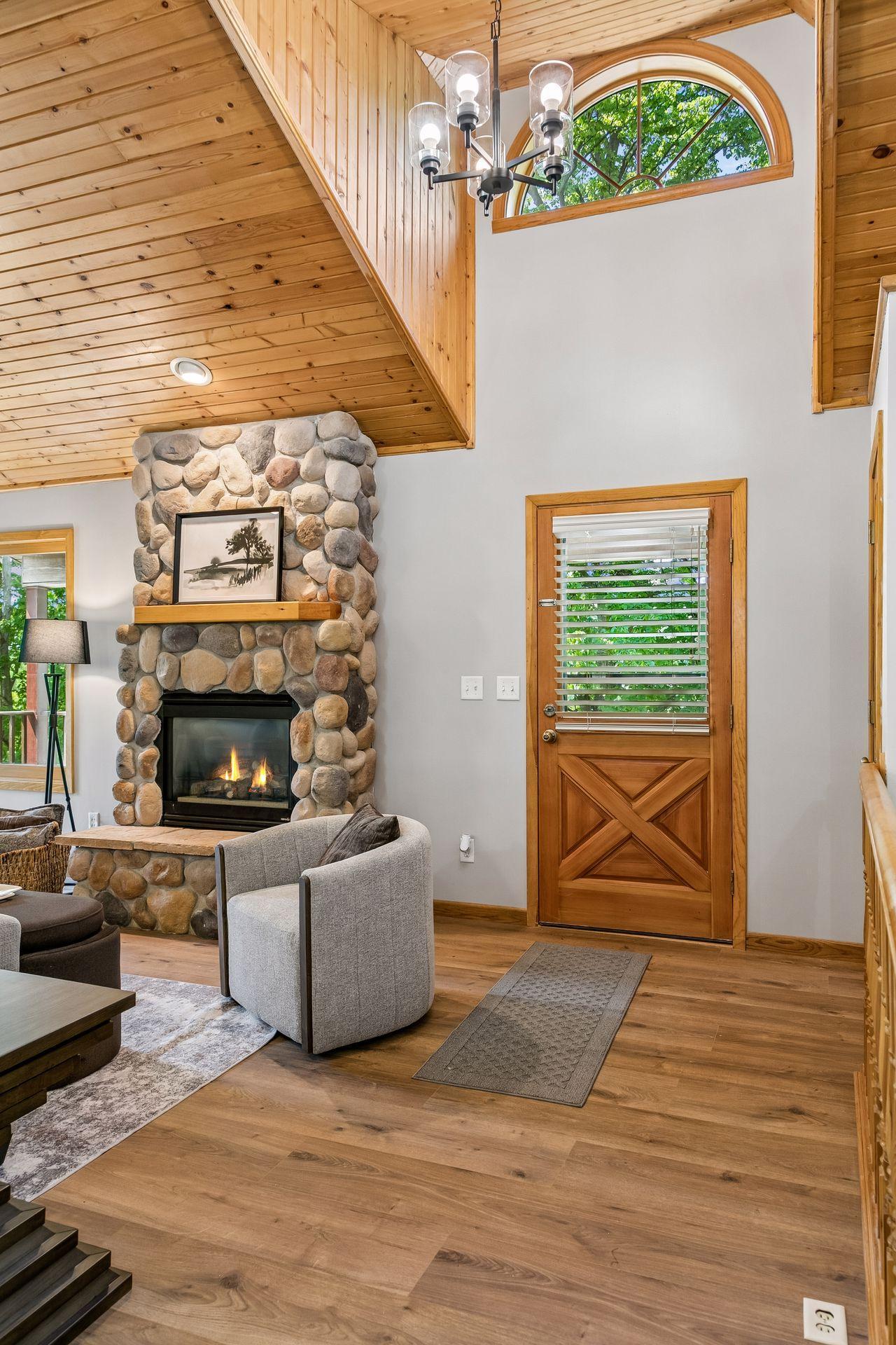 4th image of 2271 Twin Bluff Rd, Red Wing, MN 55066 | MLS# 7033623