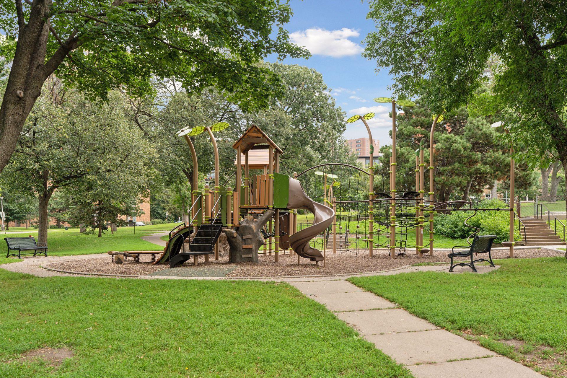 58th image of 400 Groveland Ave #914, Minneapolis, MN 55403 | MLS# 7033680