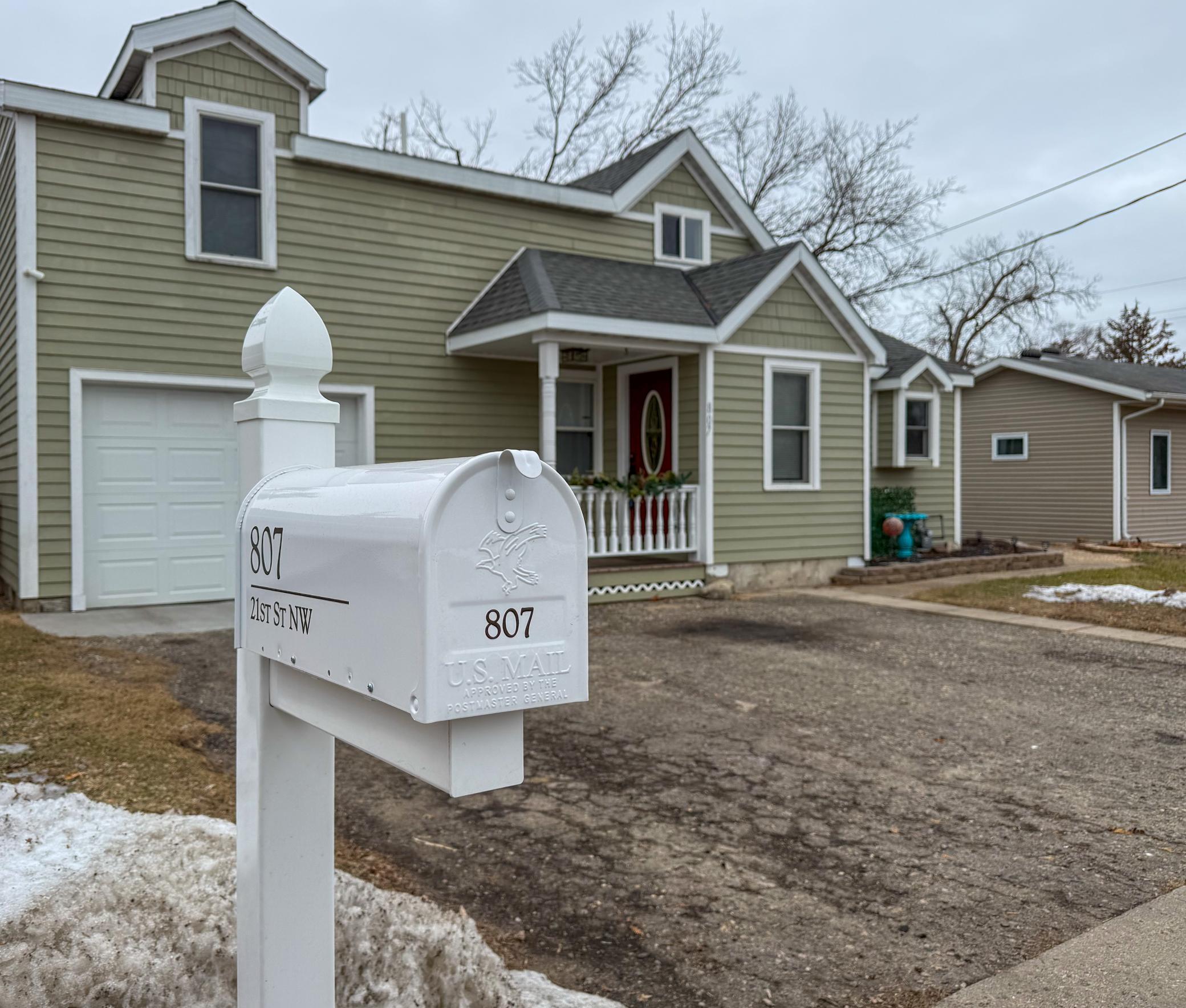 Homes for sale in Bemidji, MN | 807 21St St Nw, Bemidji, MN 56601 | MLS# 7033688