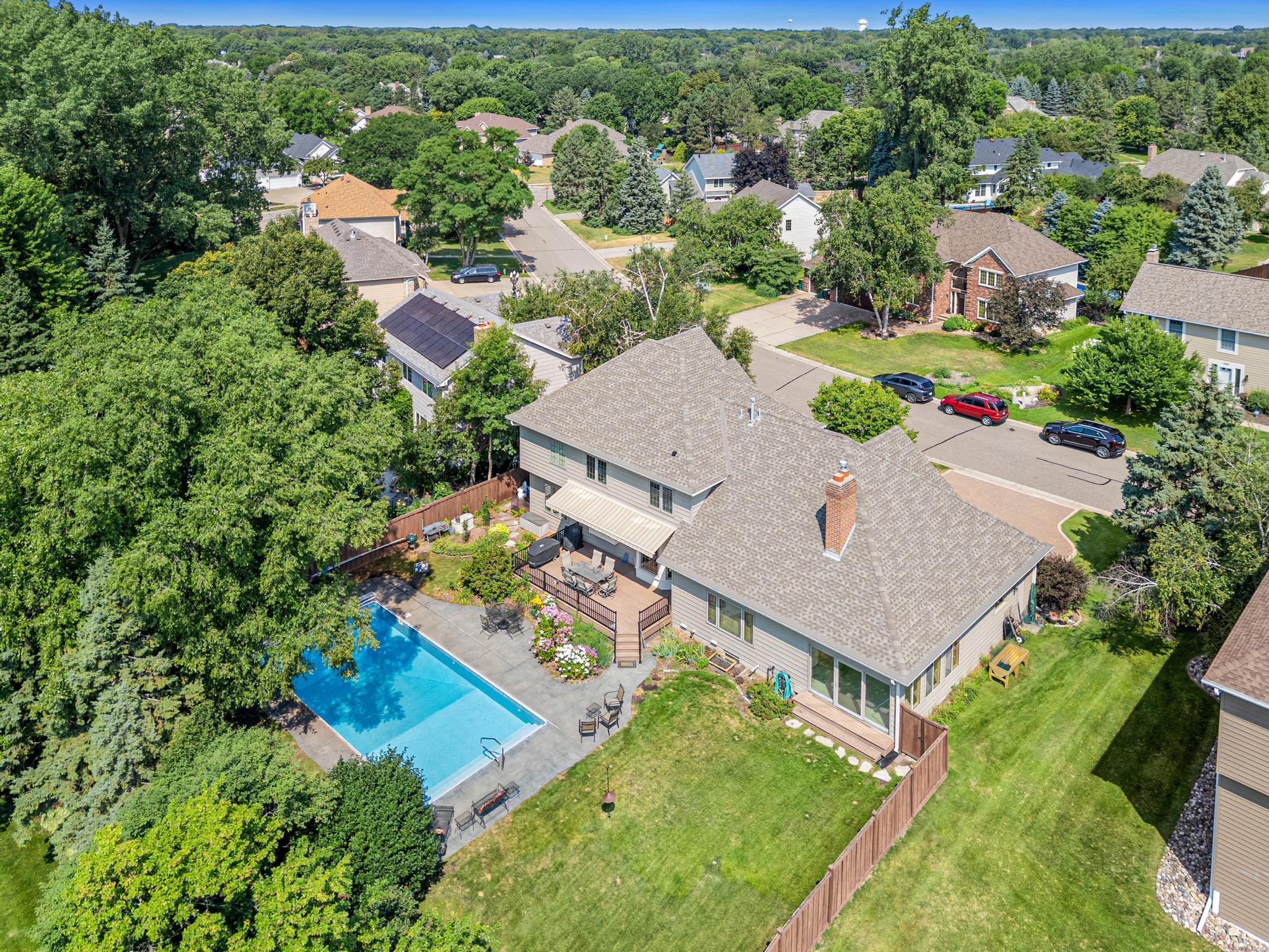 2nd image of 1310 Woodcrest Ave, Saint Paul, MN 55126 | MLS# 7034191