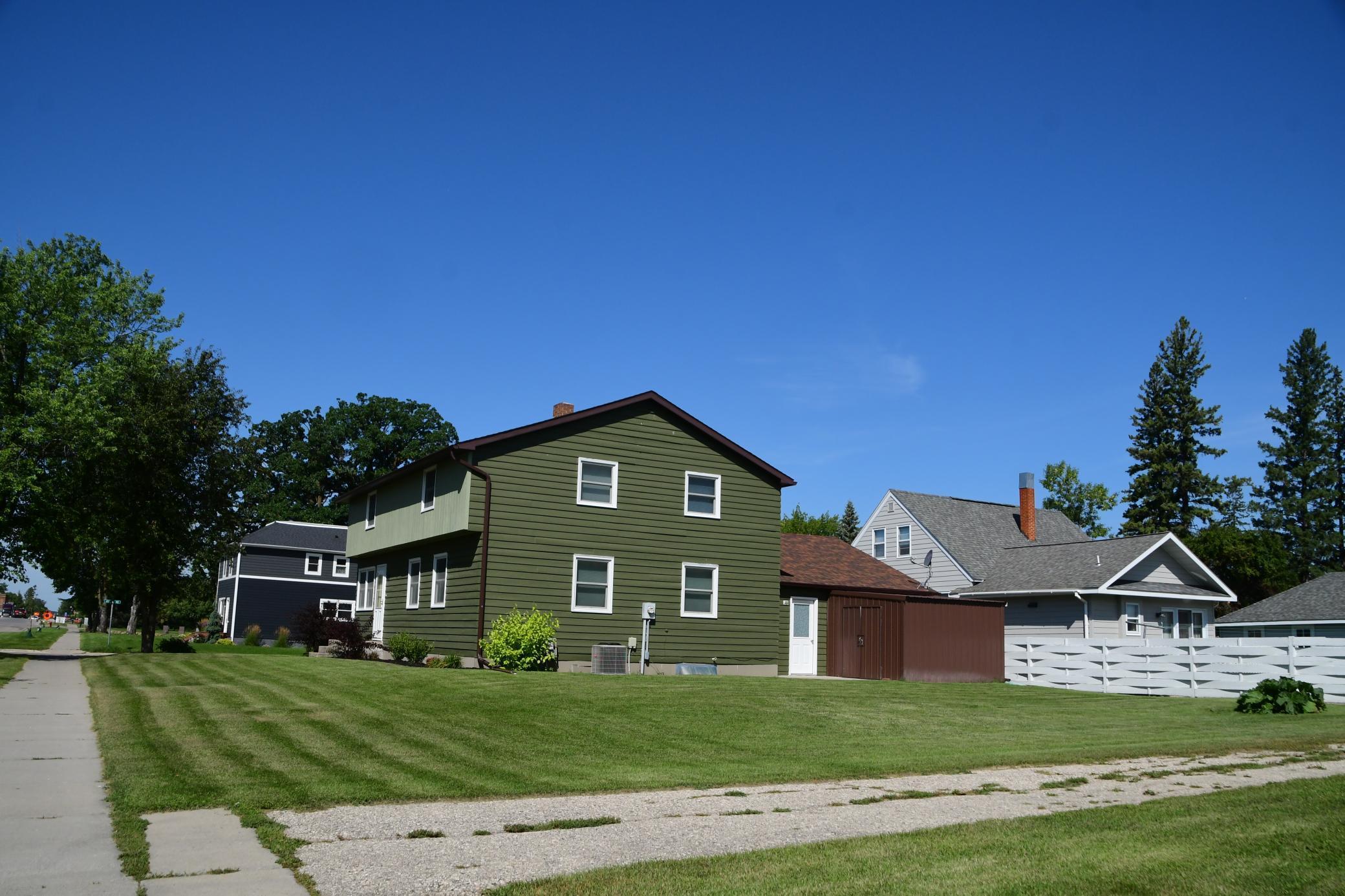 Homes for sale in Roseau, MN | 401 Center St E, Roseau, MN 56751 | MLS# 7034447