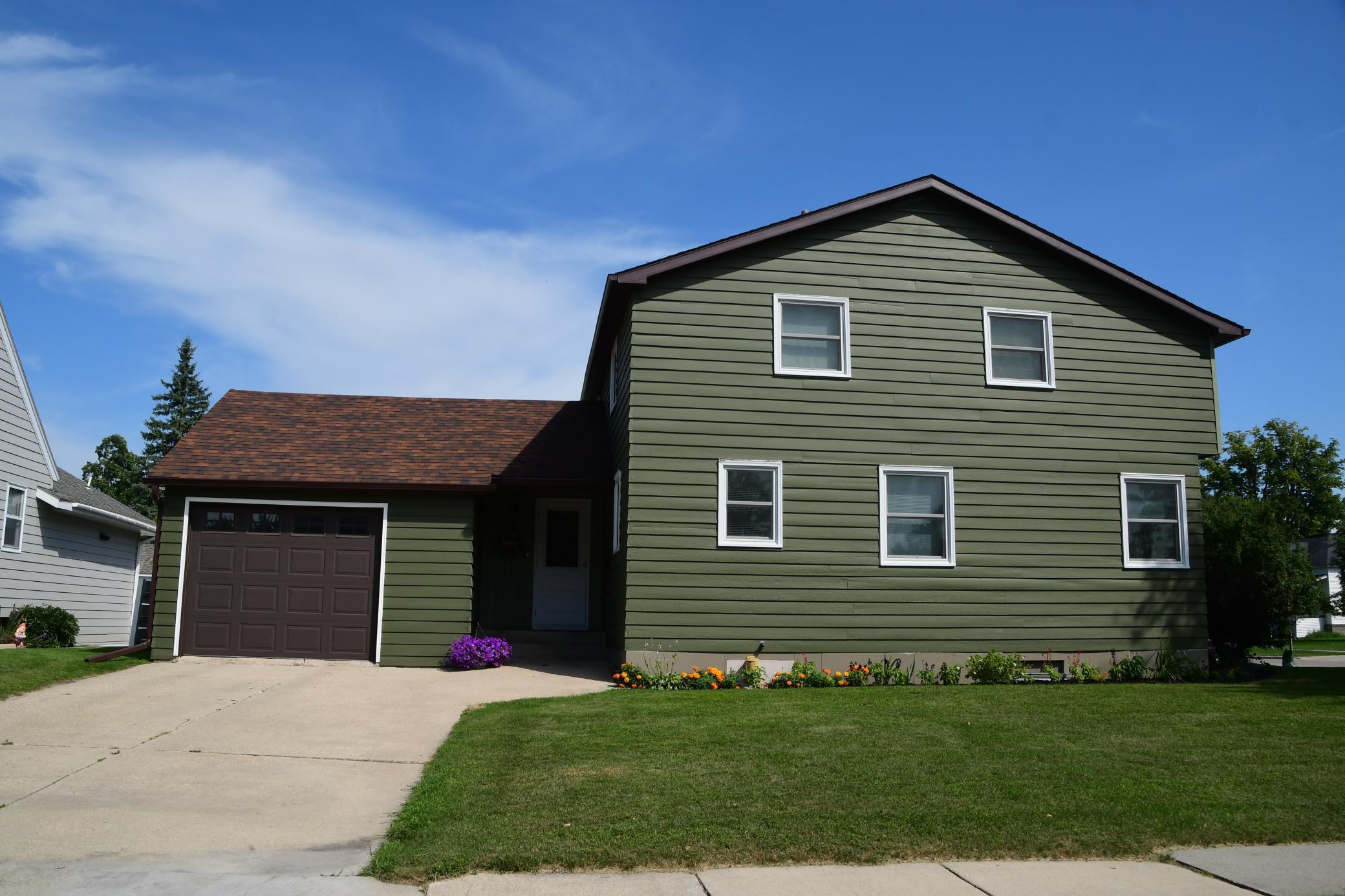 Homes for sale in Roseau, MN | 401 Center St E, Roseau, MN 56751 | MLS# 7034447