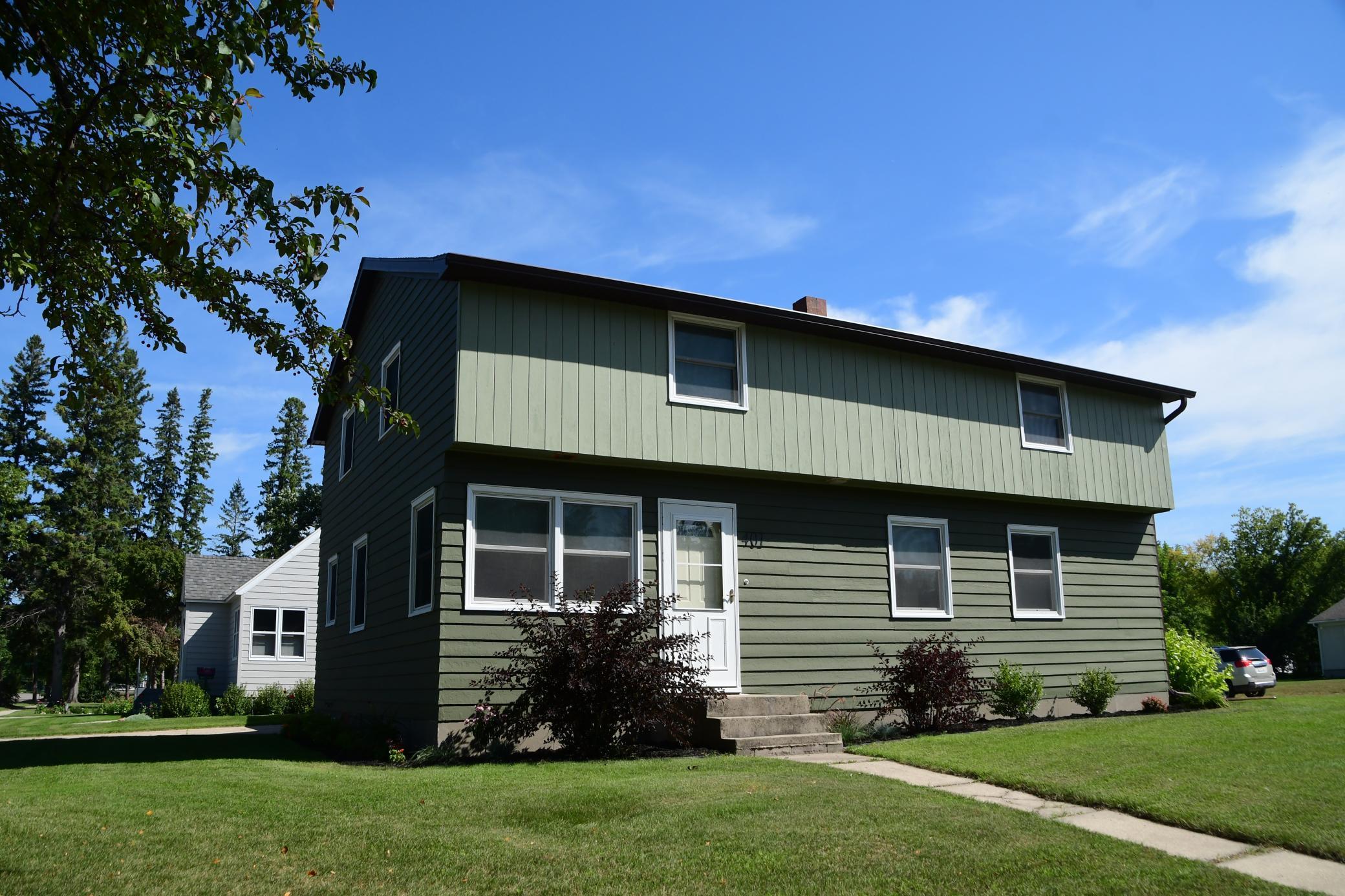 Homes for sale in Roseau, MN | 401 Center St E, Roseau, MN 56751 | MLS# 7034447