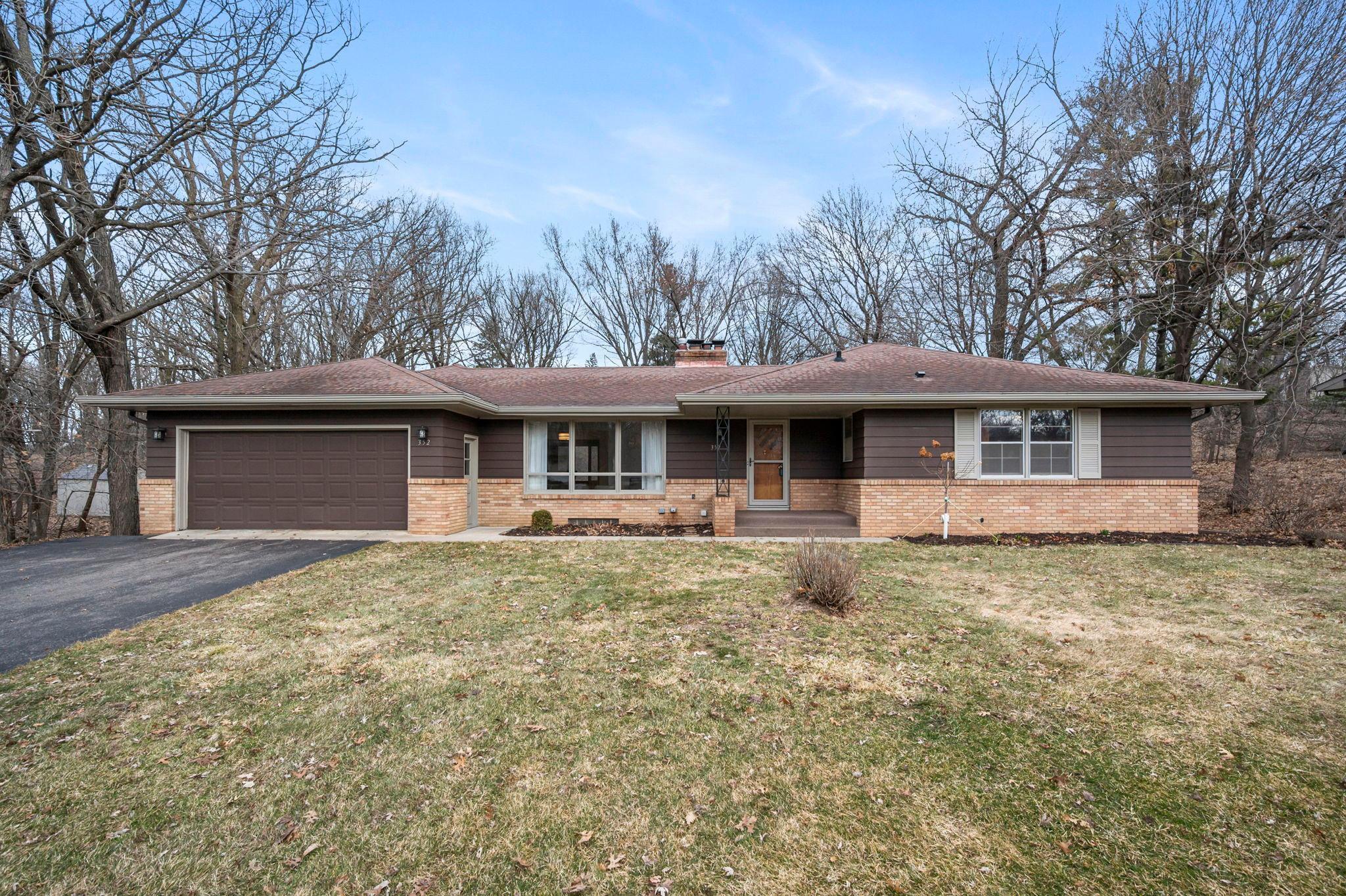 Homes for sale in Apple Valley, MN | 352 Cimarron Rd, Apple Valley, MN 55124 | MLS# 7034820