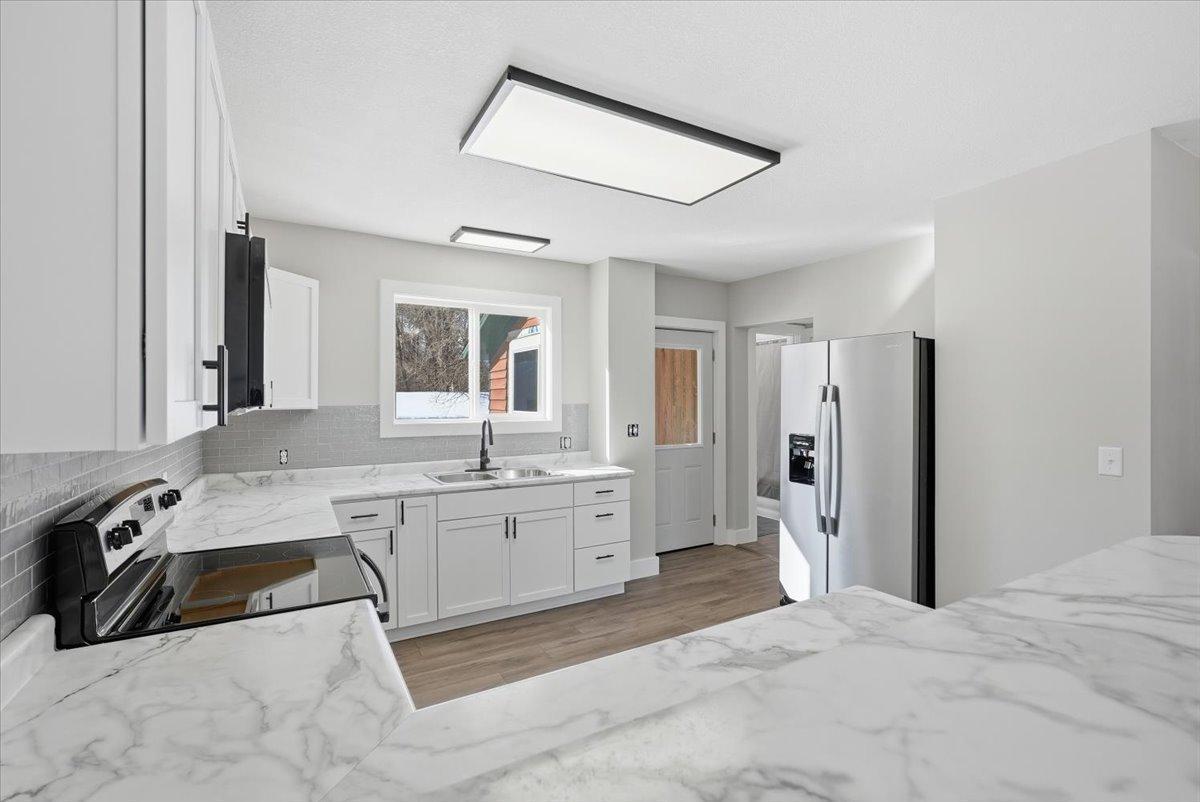 Homes for sale in Clear Lake, WI | 124 South Ave E, Clear Lake, WI 54005 | MLS# 7034901