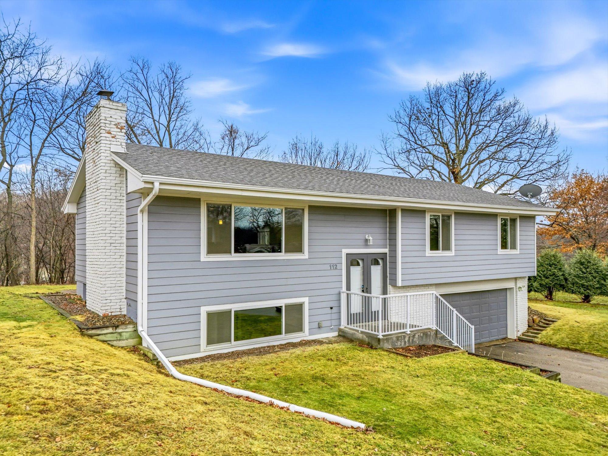 Homes for sale in Apple Valley, MN | 112 Pony Ln E, Apple Valley, MN 55124 | MLS# 7035204