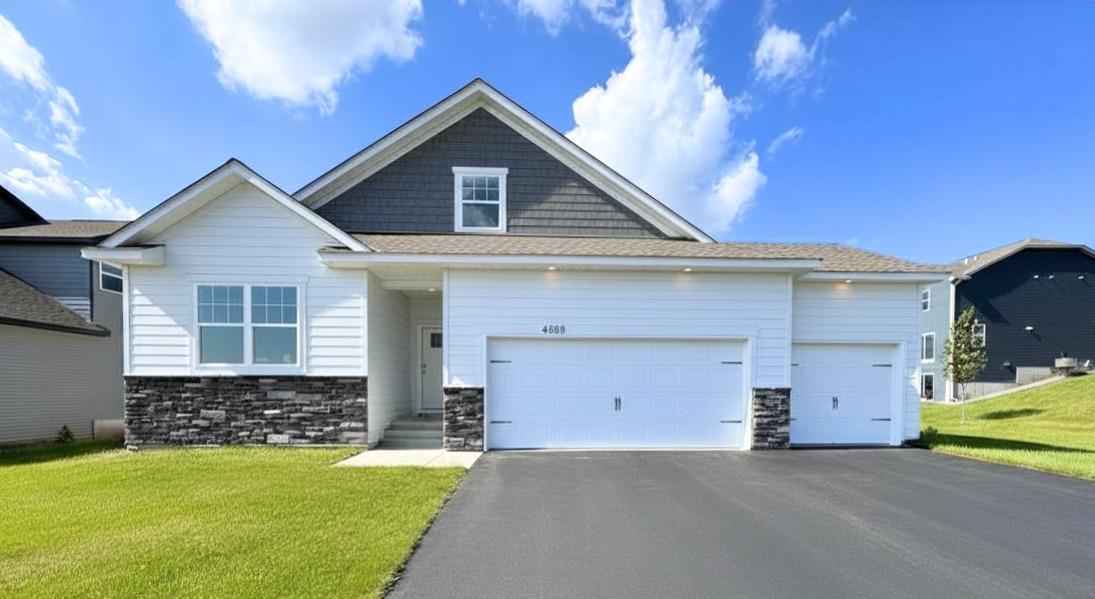 1st image of 4589 173rd St W, Lakeville, MN 55044 | MLS# 7035364