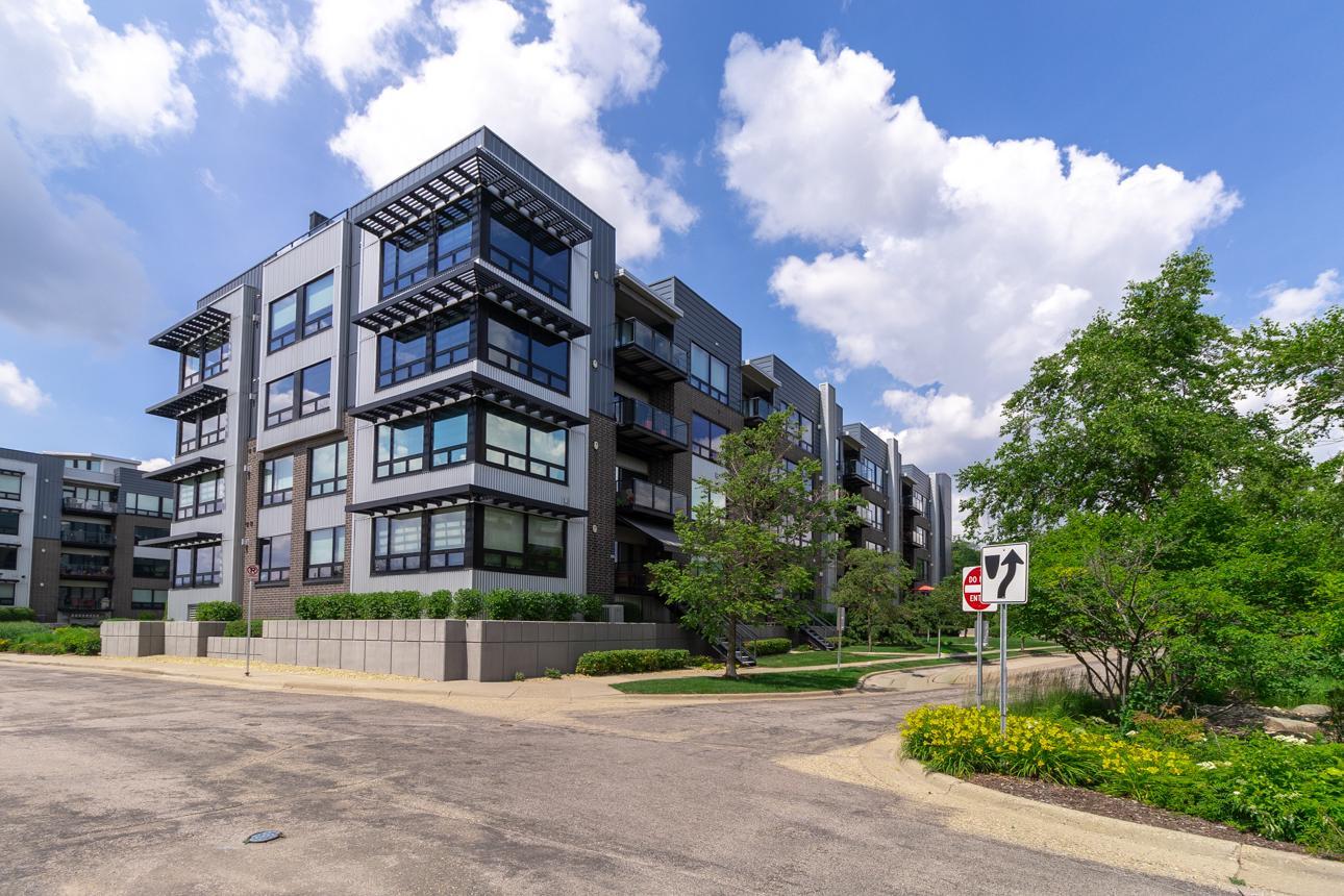 34th image of 256 Spring St #120, Saint Paul, MN 55102 | MLS# 7035382