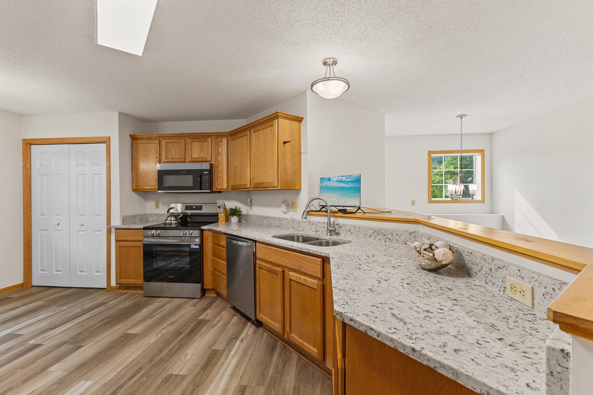5th image of 123 Christenson Ct Ne, Minneapolis, MN 55432 | MLS# 7035703