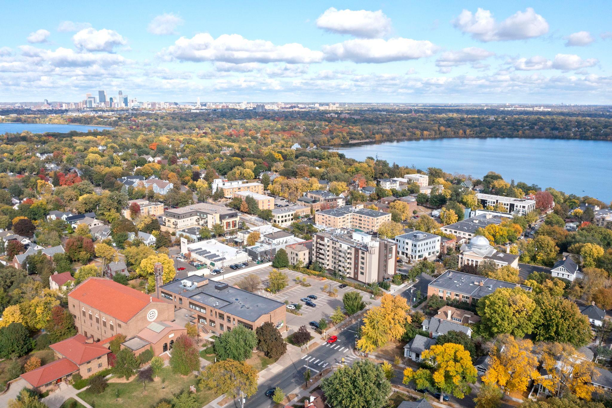 Homes for sale in Minneapolis, MN | 2700 W 44Th St #403, Minneapolis, MN 55410 | MLS# 7035705