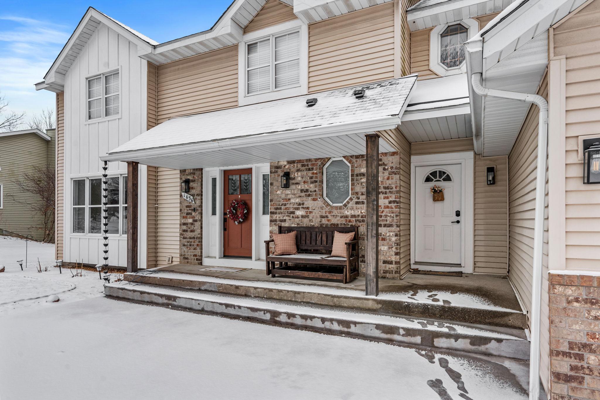 Homes for sale in Woodbury, MN | 1636 Thornhill Ln, Woodbury, MN 55125 | MLS# 7035902