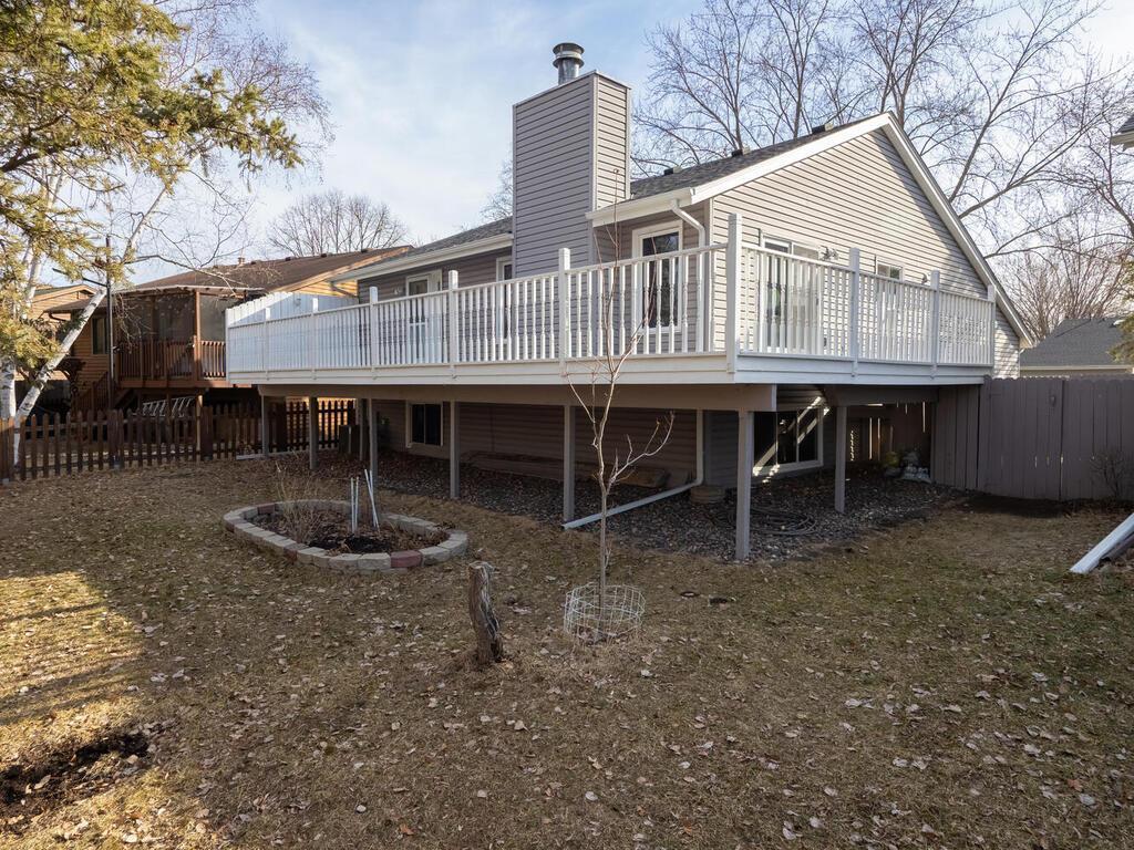 Homes for sale in Shoreview, MN | 5545 Knoll Dr, Shoreview, MN 55126 | MLS# 7036177