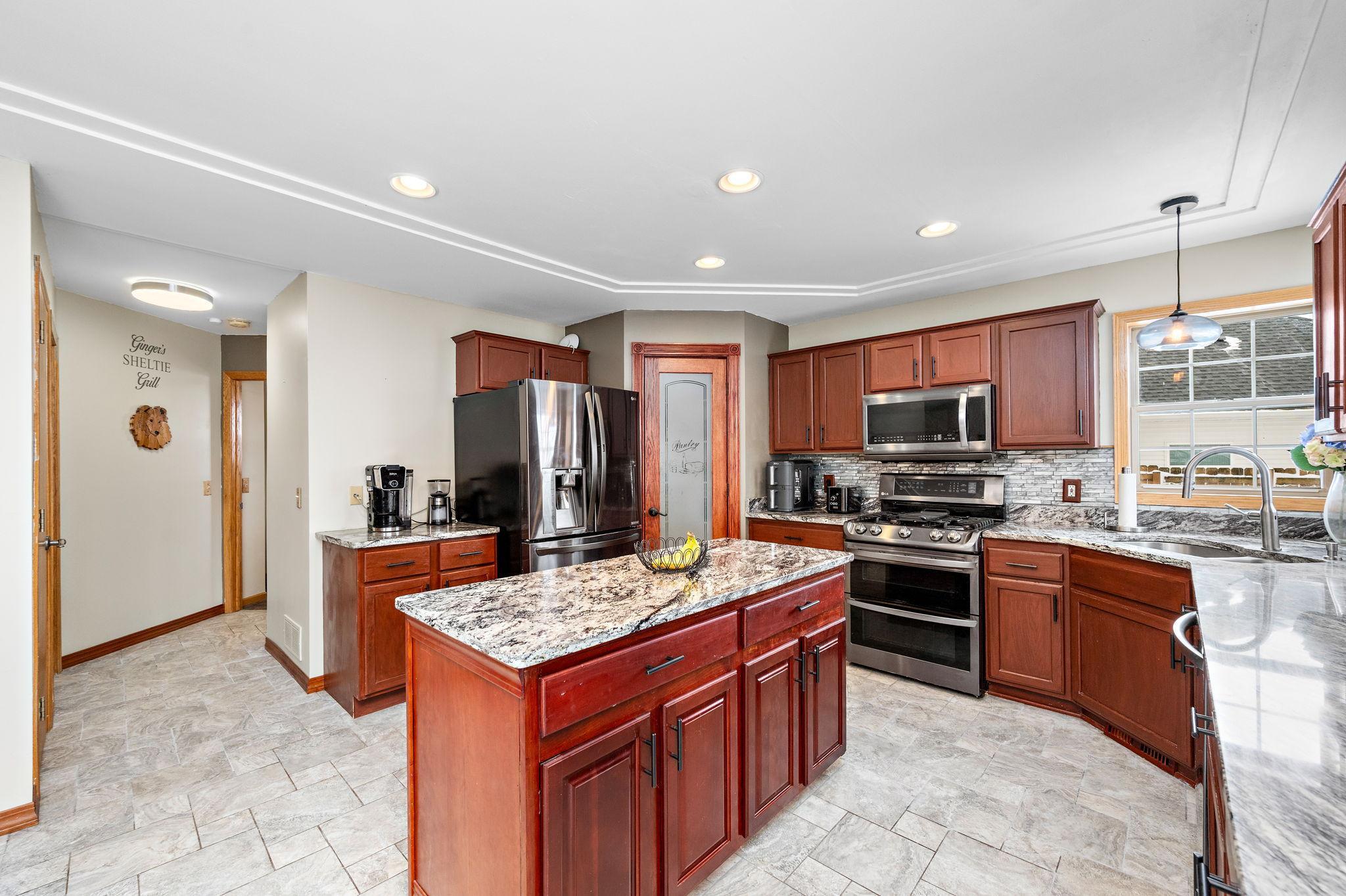 Homes for sale in Waconia, MN | 1156 Pond Curv, Waconia, MN 55387 | MLS# 7036347