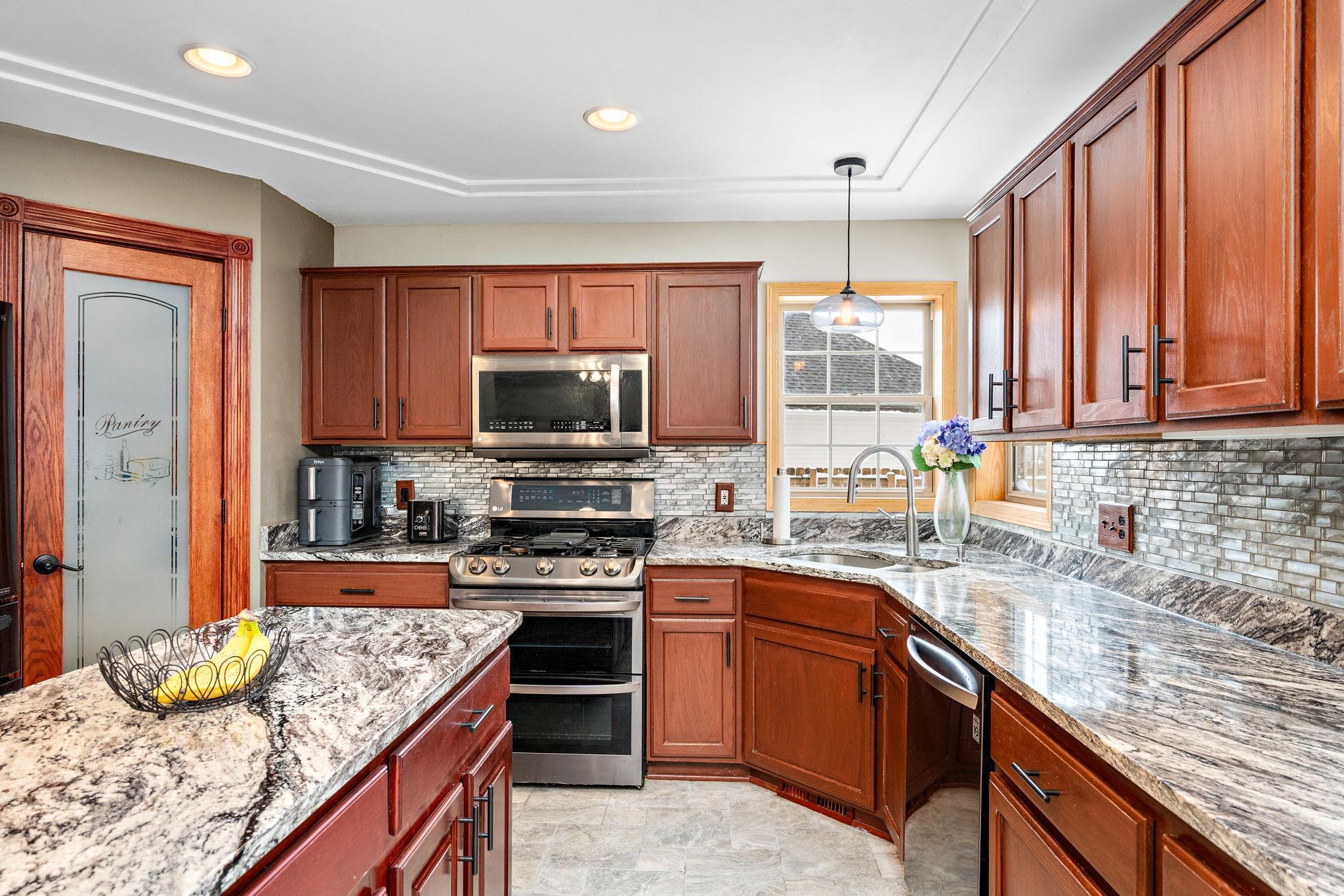 Homes for sale in Waconia, MN | 1156 Pond Curv, Waconia, MN 55387 | MLS# 7036347