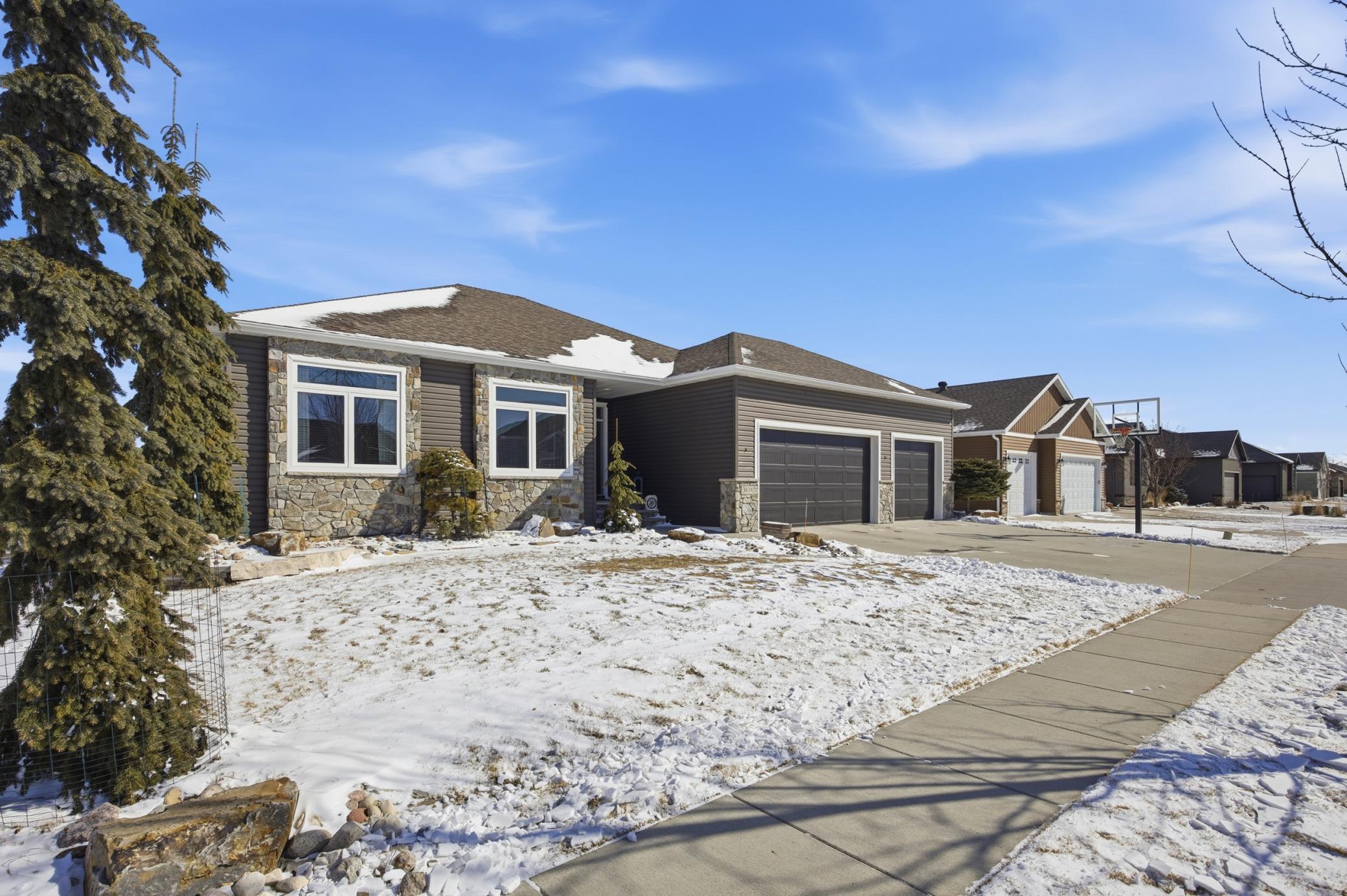 Homes for sale in West Fargo, ND | 3839 Reserve Dr E, West Fargo, ND 58078 | MLS# 7036481