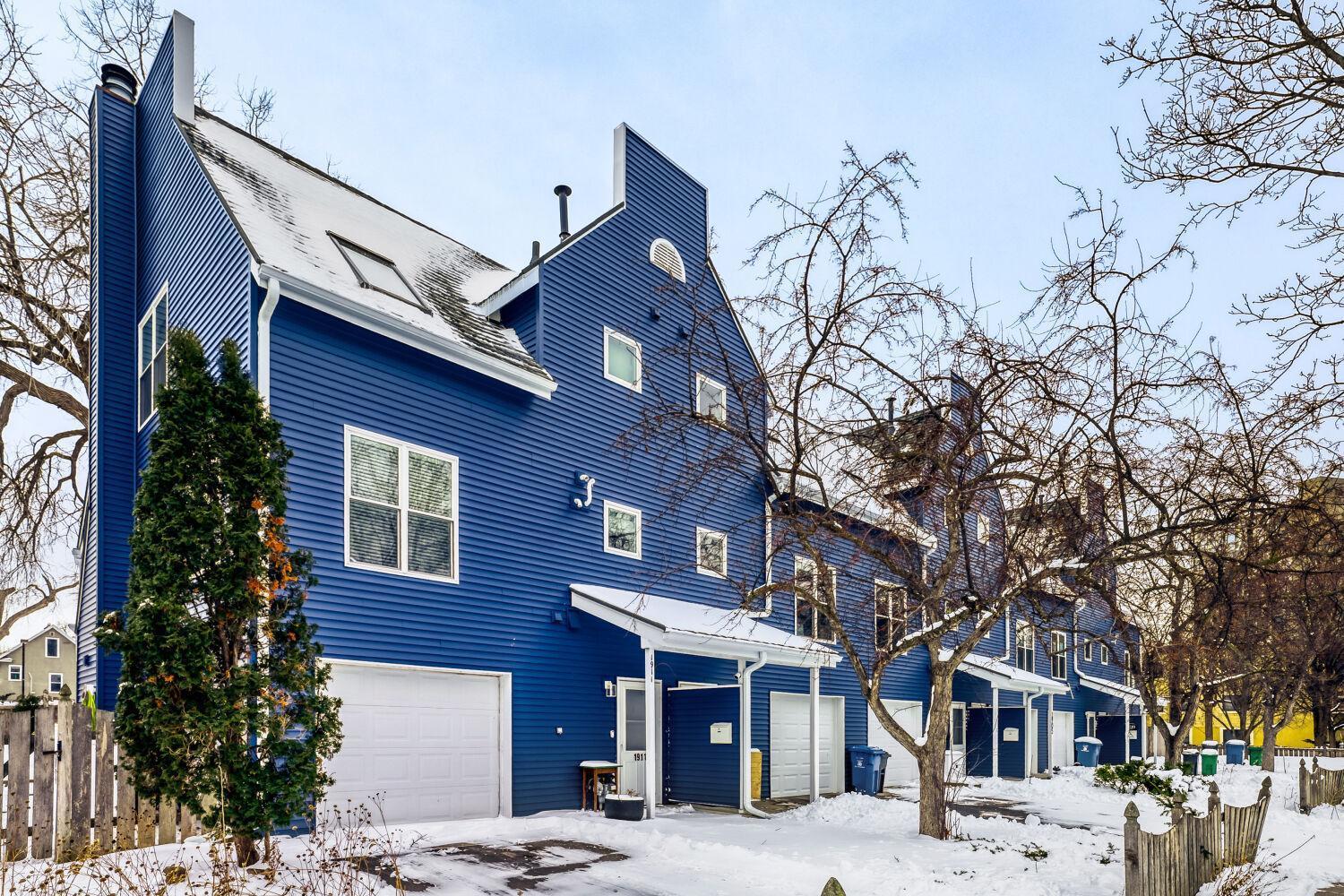 Homes for sale in Minneapolis, MN | 1907 S 5Th St, Minneapolis, MN 55454 | MLS# 7036564