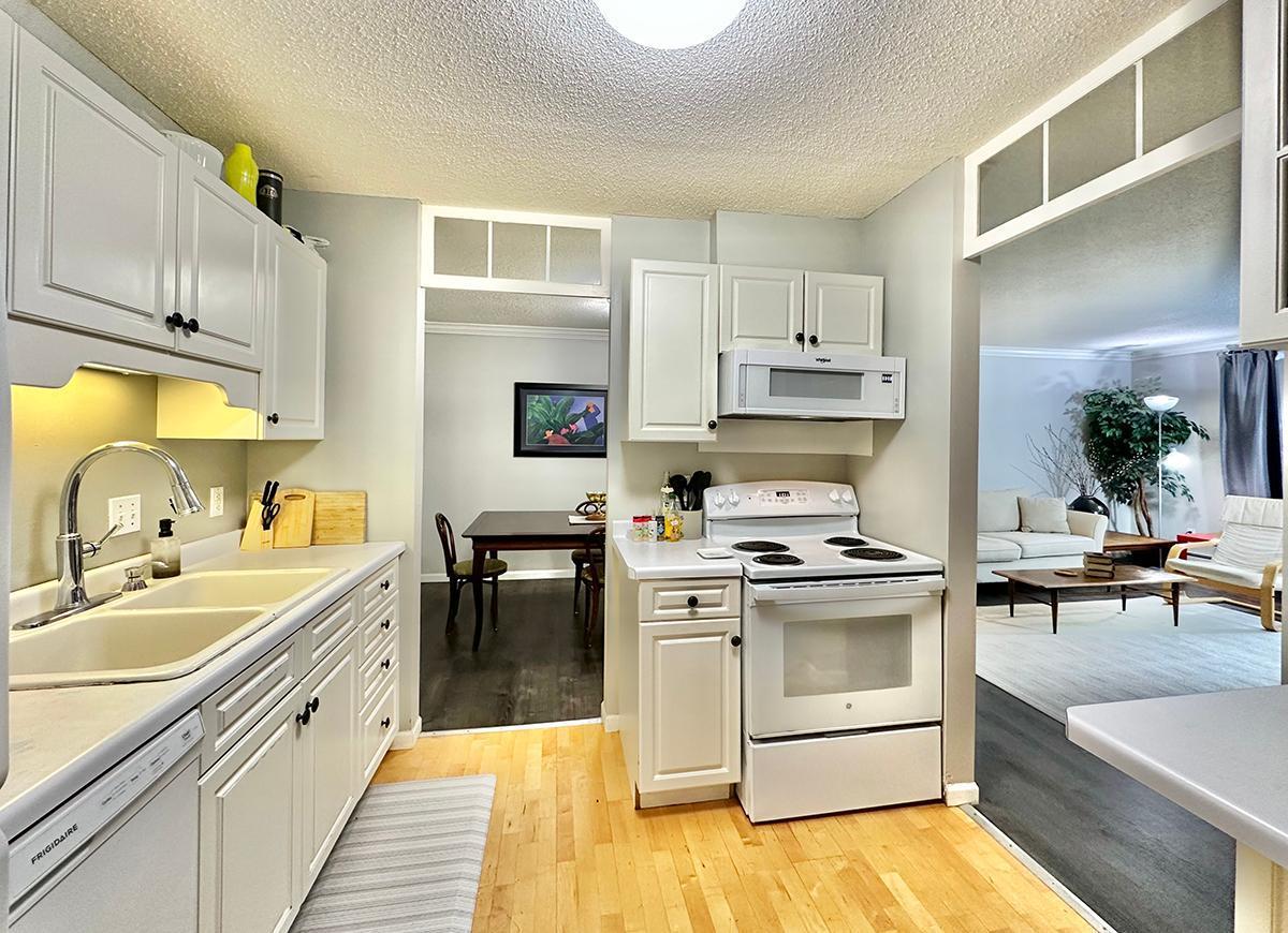 Homes for sale in Edina, MN | 7510 Cahill Rd #214B, Edina, MN 55439 | MLS# 7036596