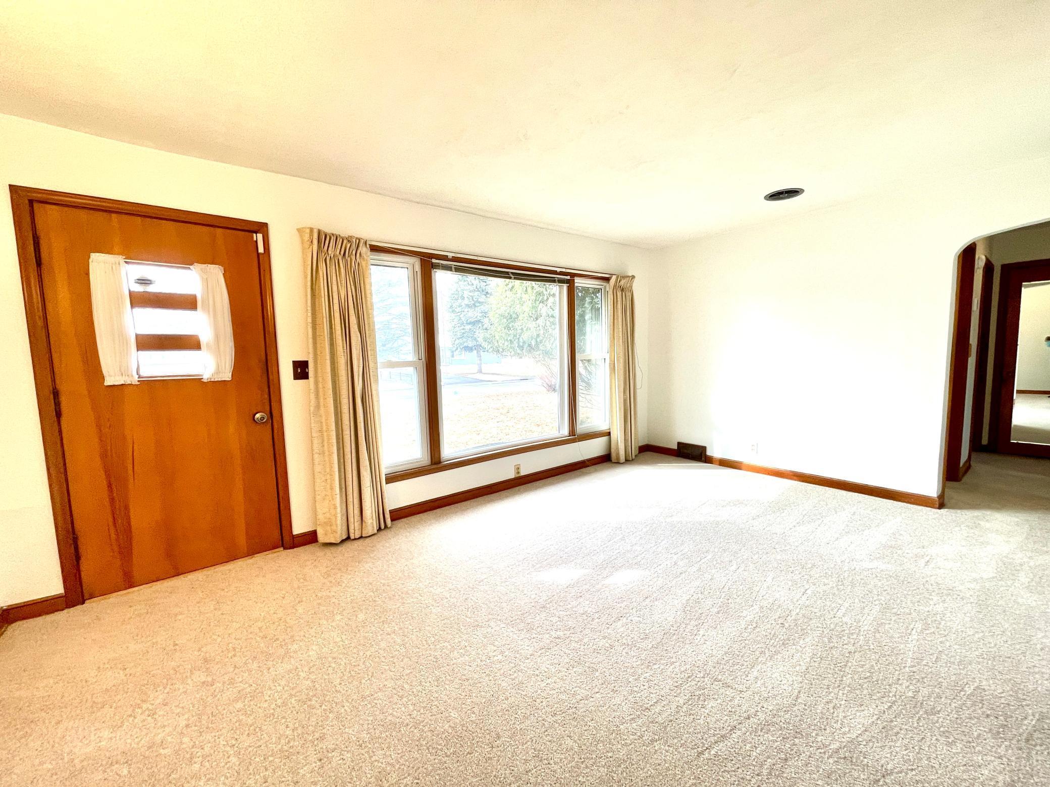 Homes for sale in Vadnais Heights, MN | 731 Berwood Ave, Vadnais Heights, MN 55127 | MLS# 7036632