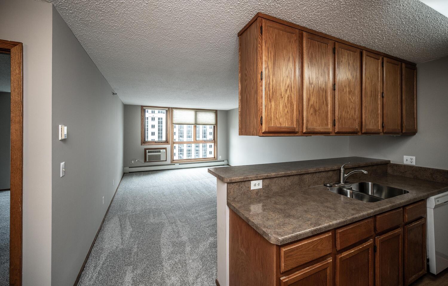 1st image of 433 S 7th St #1819, Minneapolis, MN 55415 | MLS# 7036661