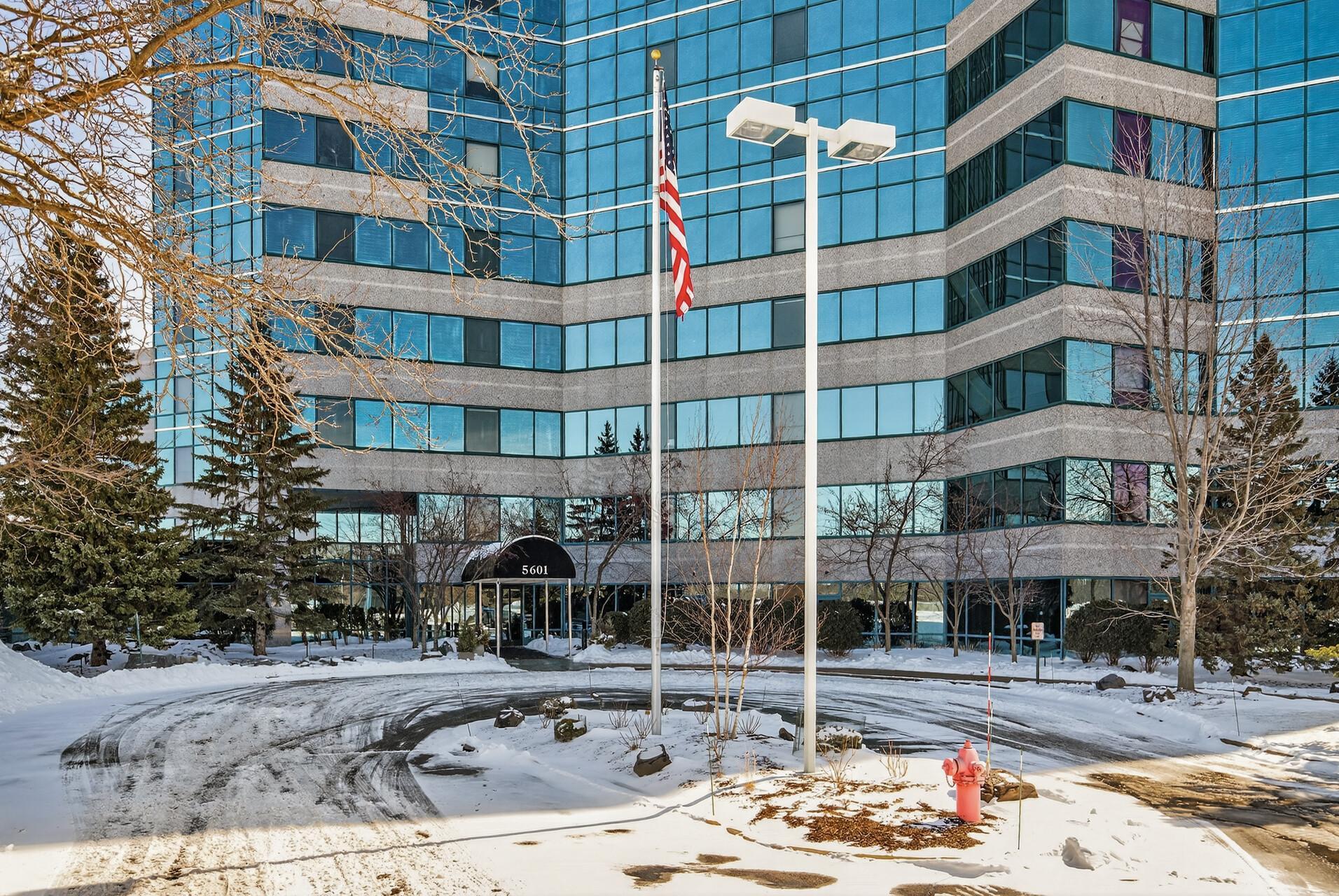 Homes for sale in Minnetonka, MN | 5601 Smetana Dr #101, Minnetonka, MN 55343 | MLS# 7036864