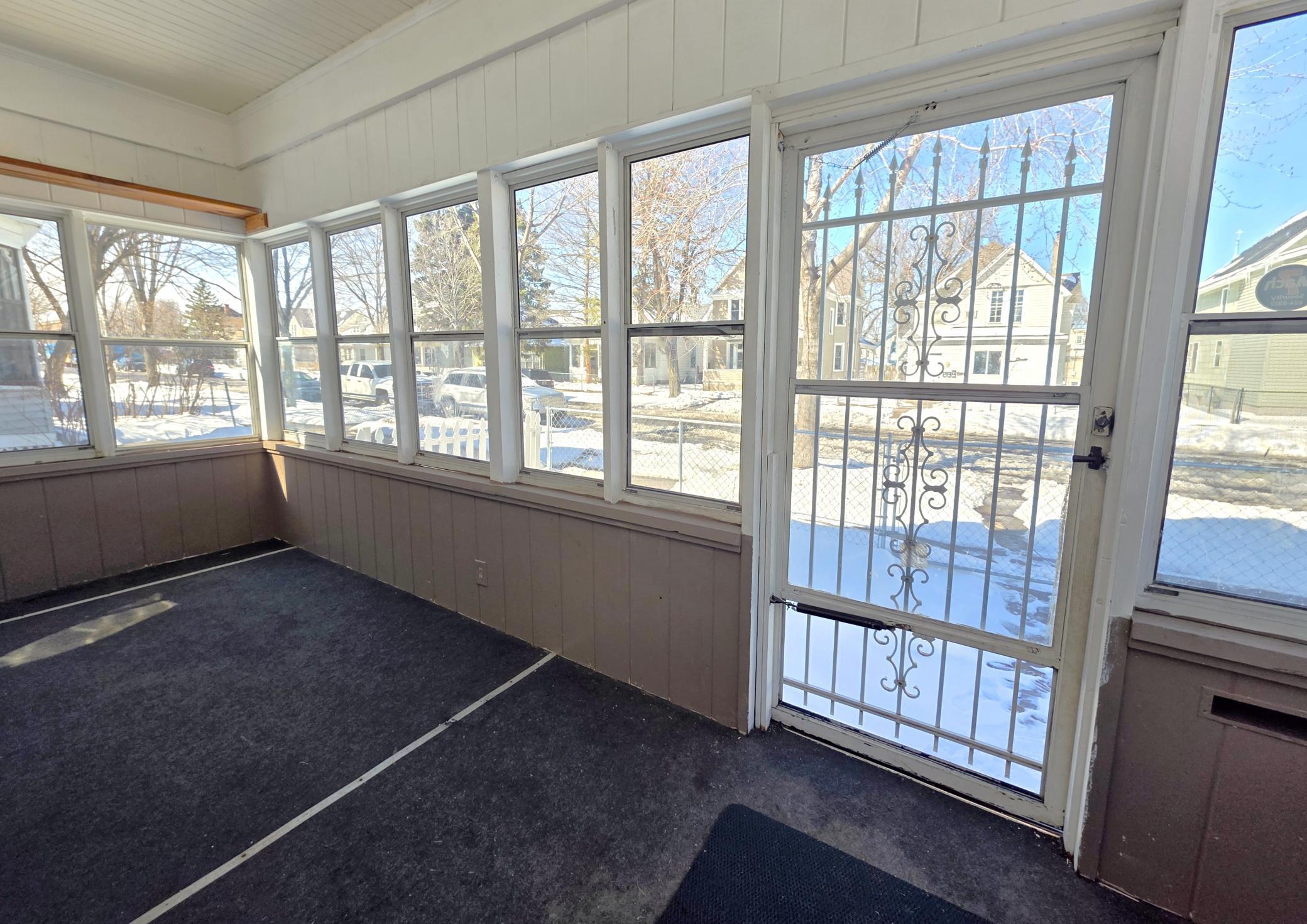 Homes for sale in Saint Paul, MN | 578 Sherburne Ave, Saint Paul, MN 55103 | MLS# 7036915