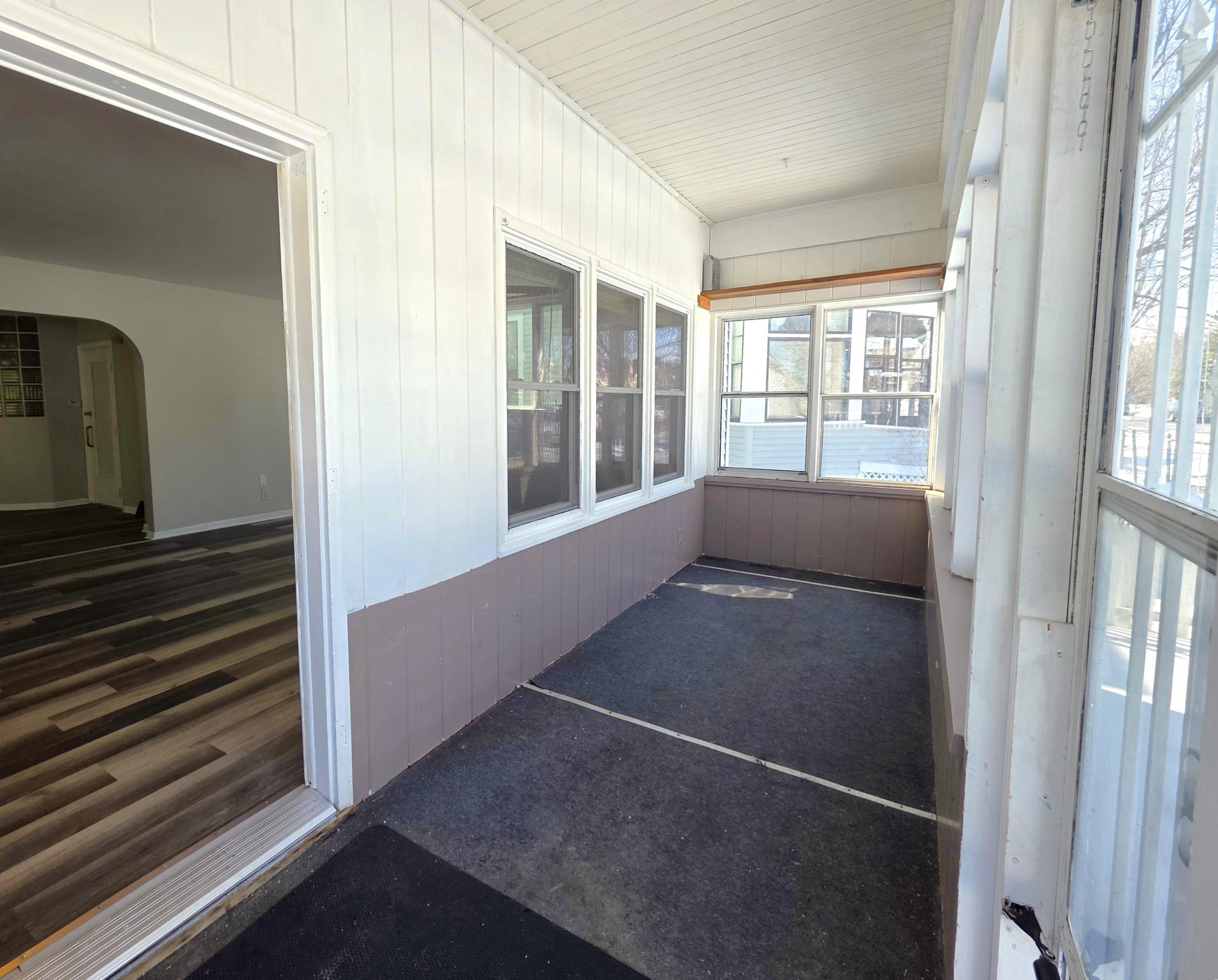 Homes for sale in Saint Paul, MN | 578 Sherburne Ave, Saint Paul, MN 55103 | MLS# 7036915