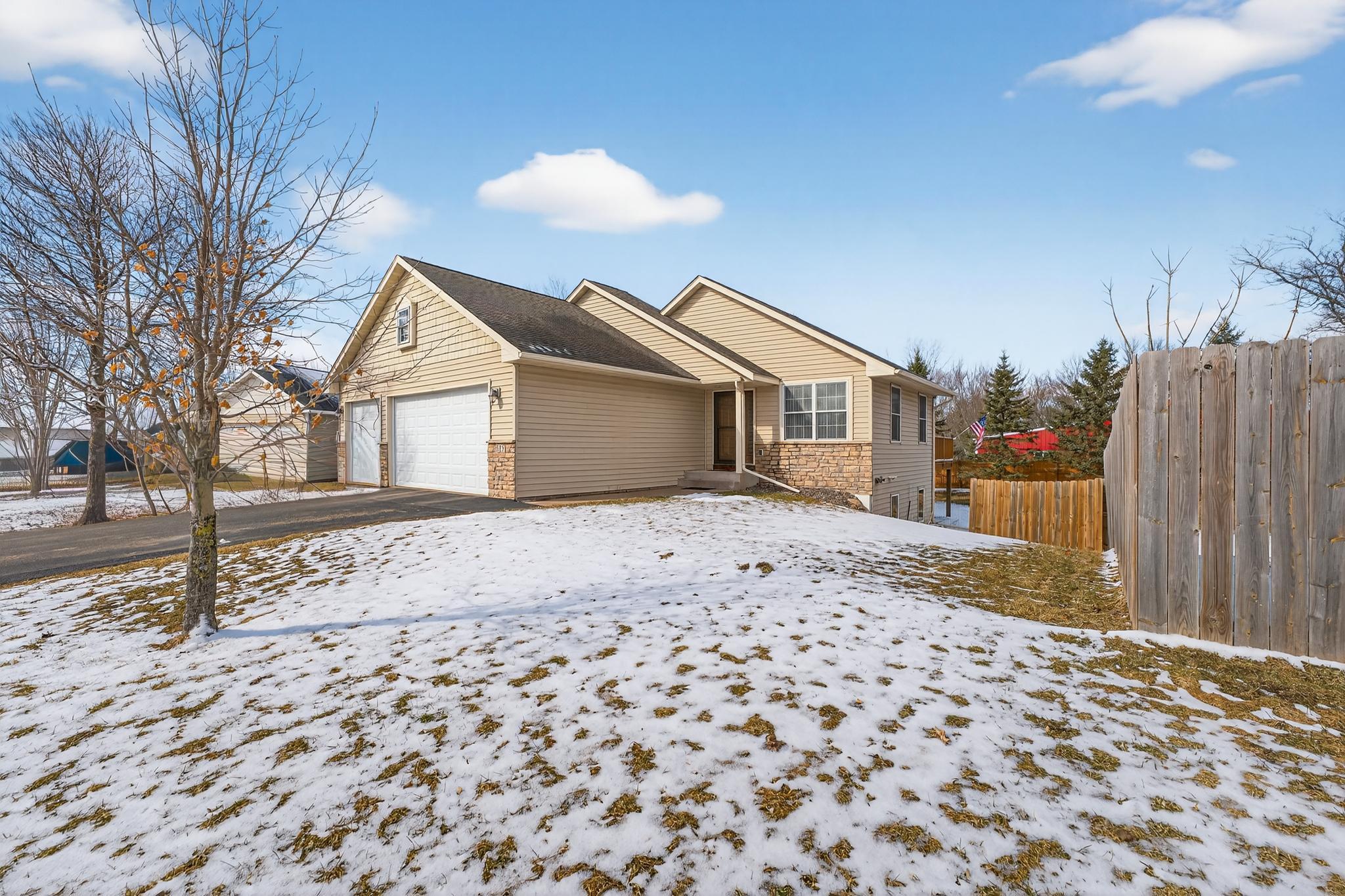 Homes for sale in Pine City, MN | 615 Highview Loop Se, Pine City, MN 55063 | MLS# 7036939