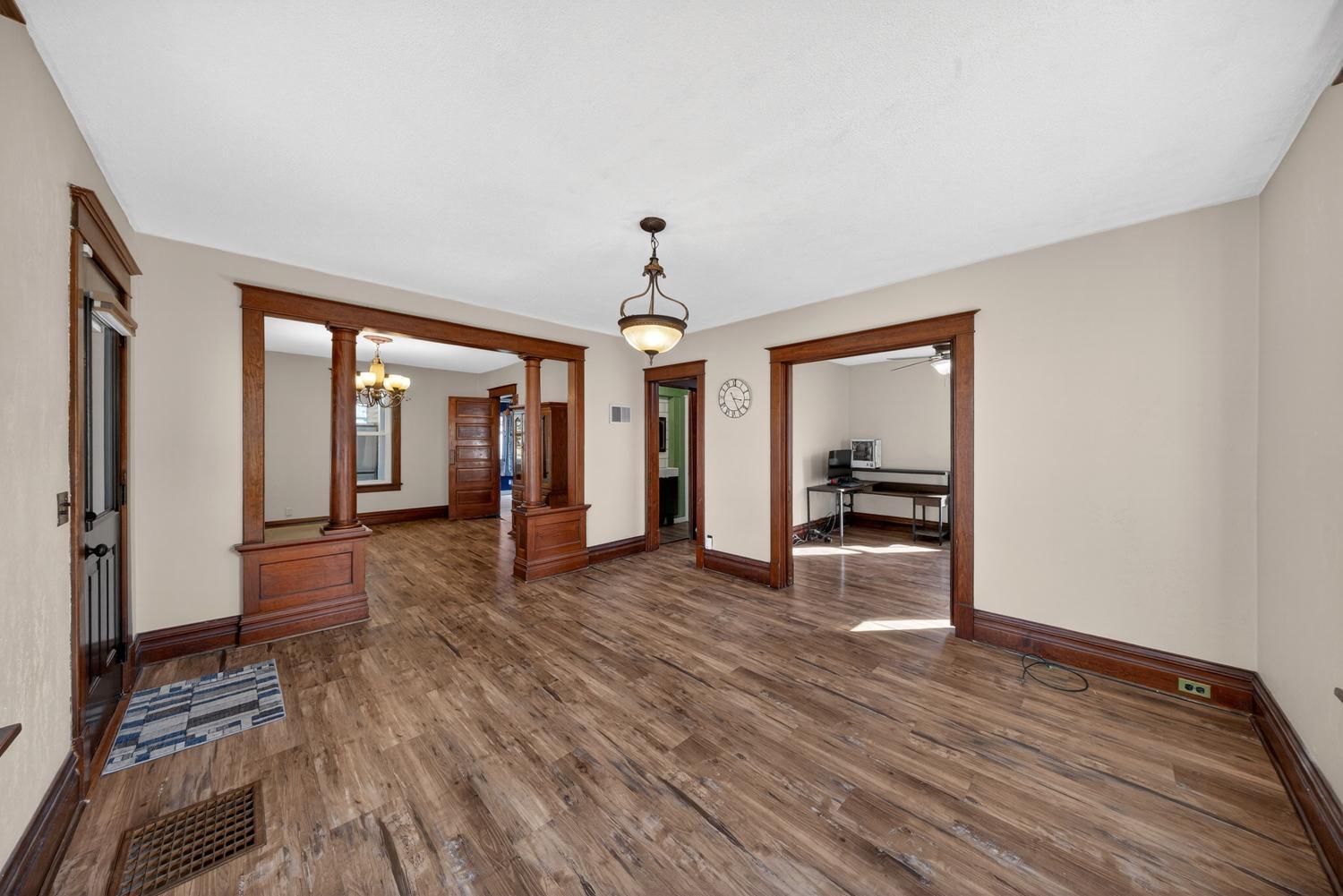 Homes for sale in Zumbrota, MN | 473 W 4Th St, Zumbrota, MN 55992 | MLS# 7037203