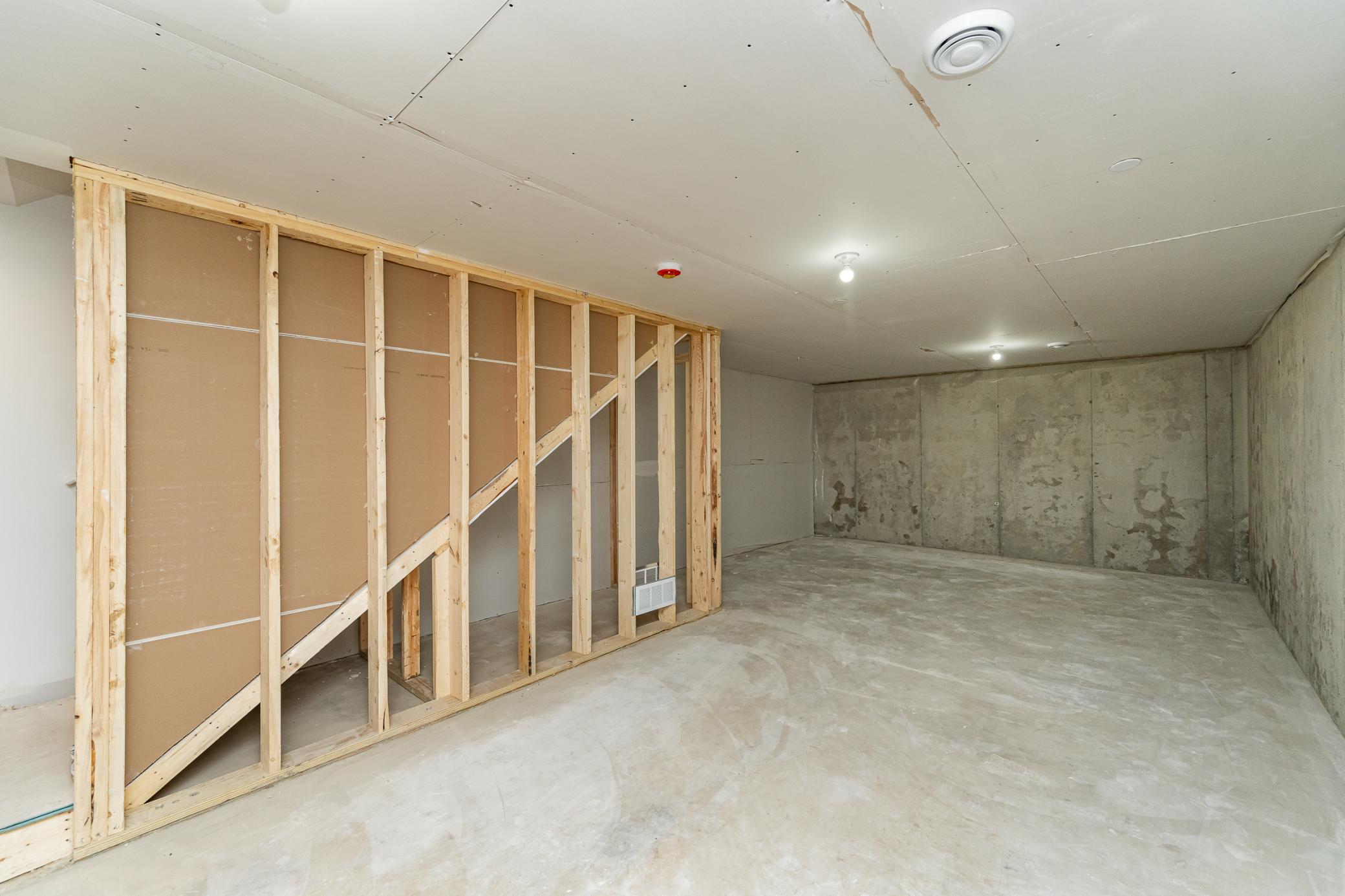 19th image of 1097 Century Village Ln Ne, Rochester, MN 55906 | MLS# 7037272