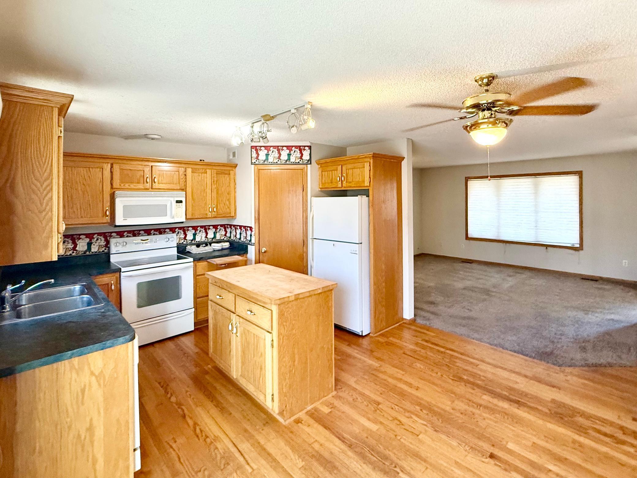 Homes for sale in Coon Rapids, MN | 11673 Eldorado St Nw, Coon Rapids, MN 55433 | MLS# 7037535