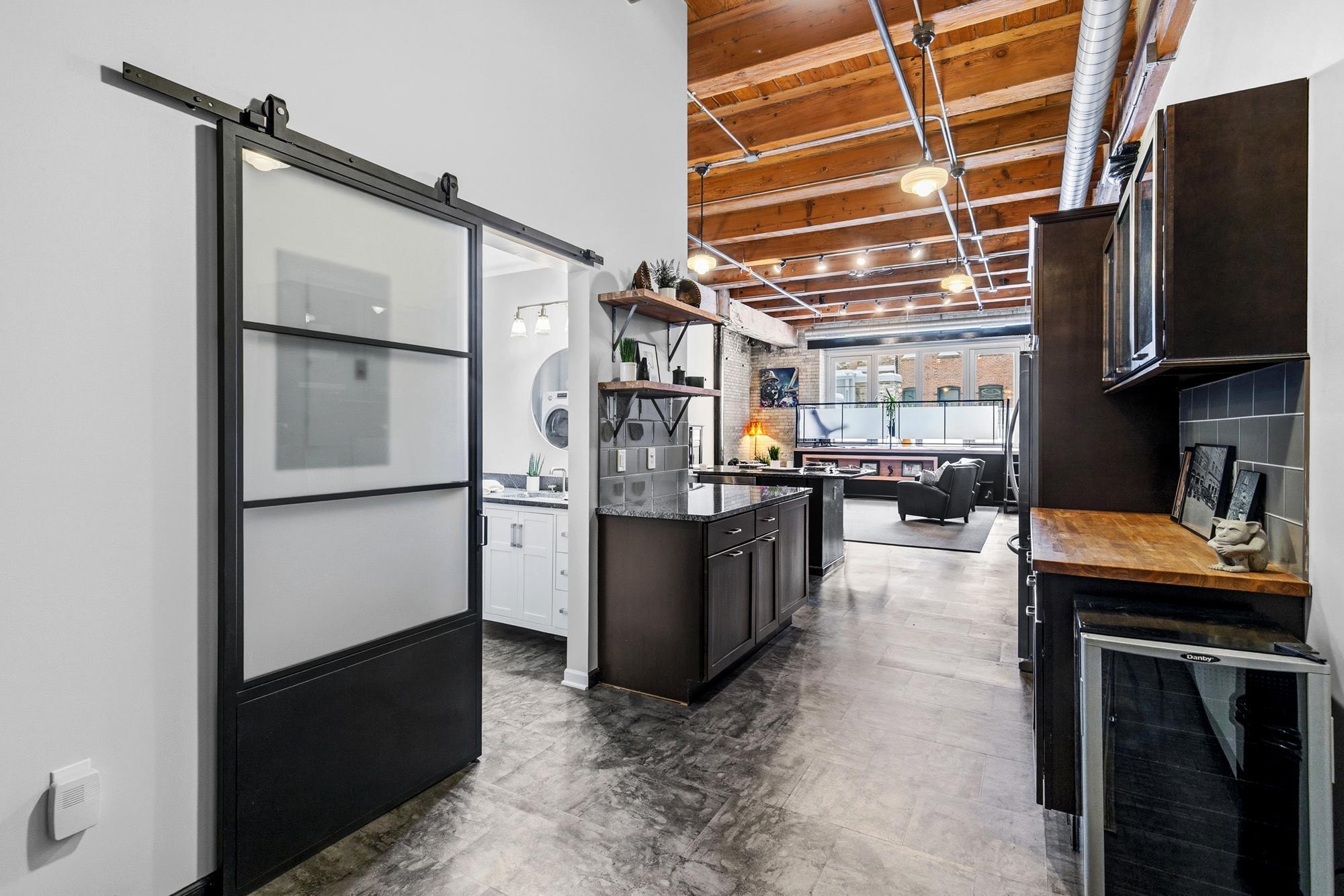 2nd image of 406 Wacouta St #216, Saint Paul, MN 55101 | MLS# 7037927