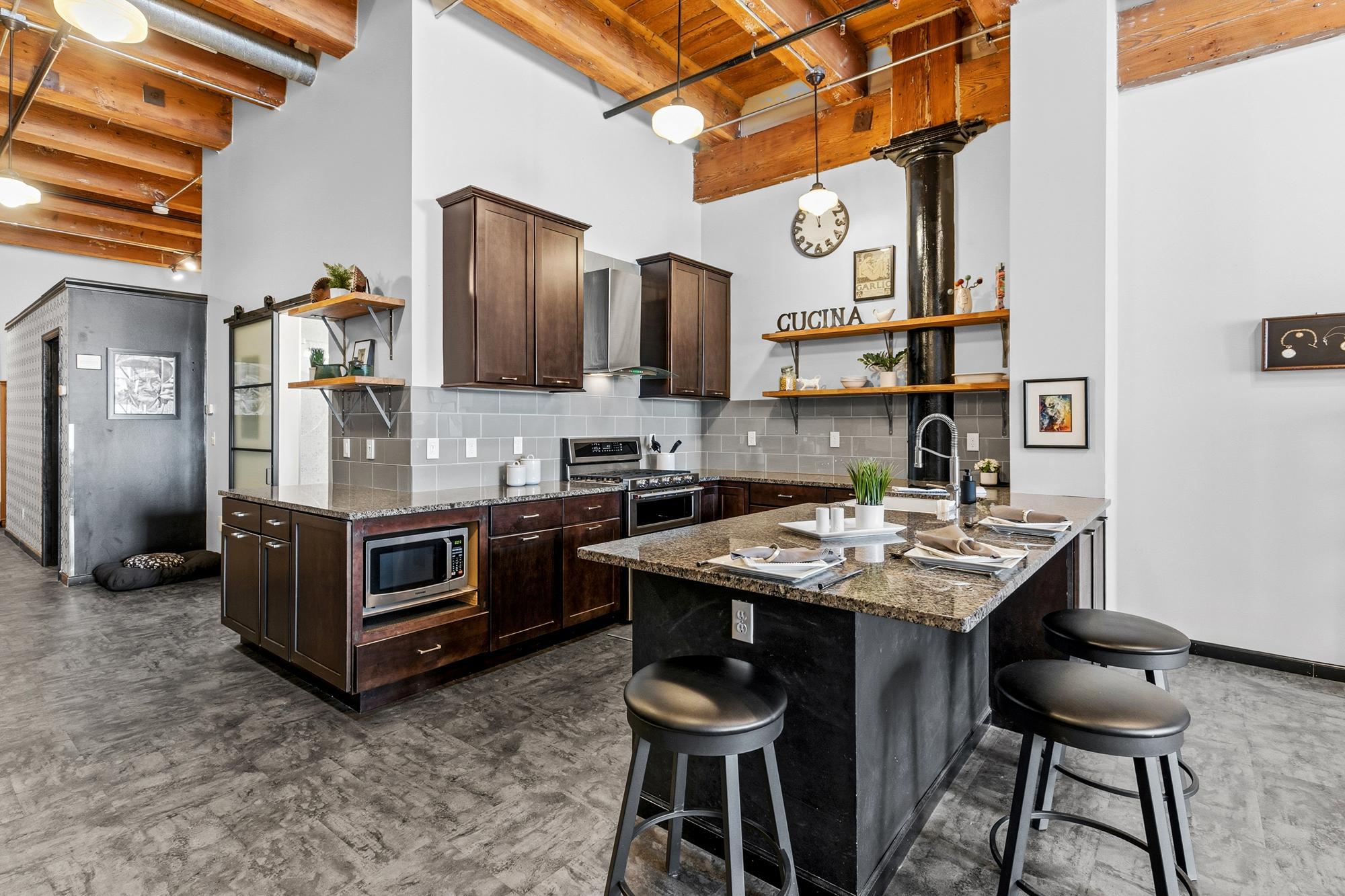 4th image of 406 Wacouta St #216, Saint Paul, MN 55101 | MLS# 7037927