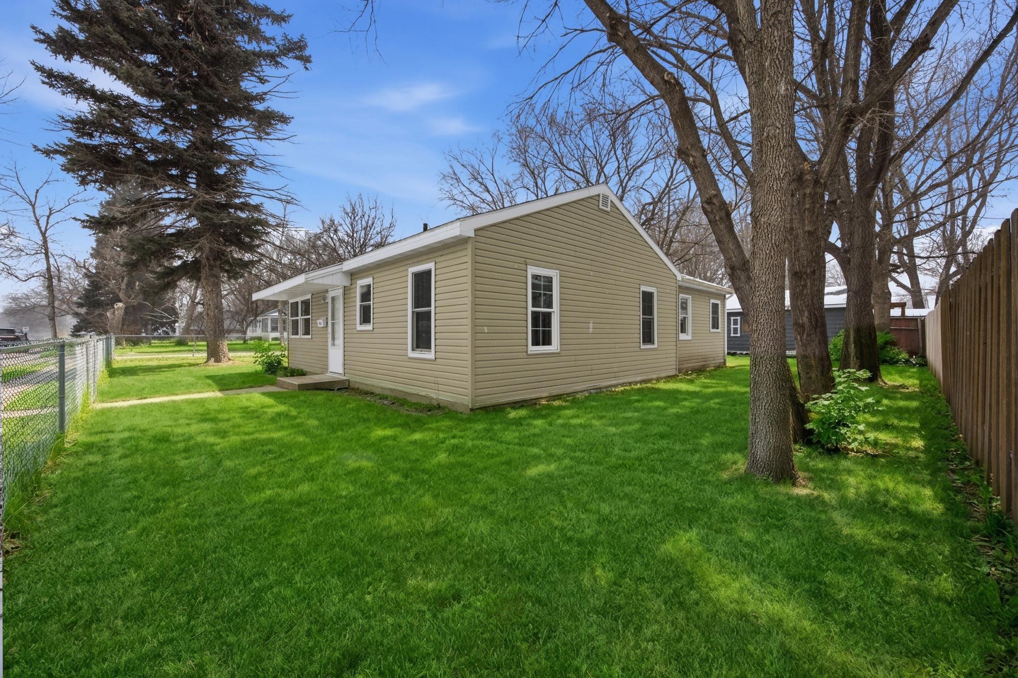 Homes for sale in Moorhead, MN | 1502 5th Ave N, Moorhead, MN 56560 | MLS# 7038050