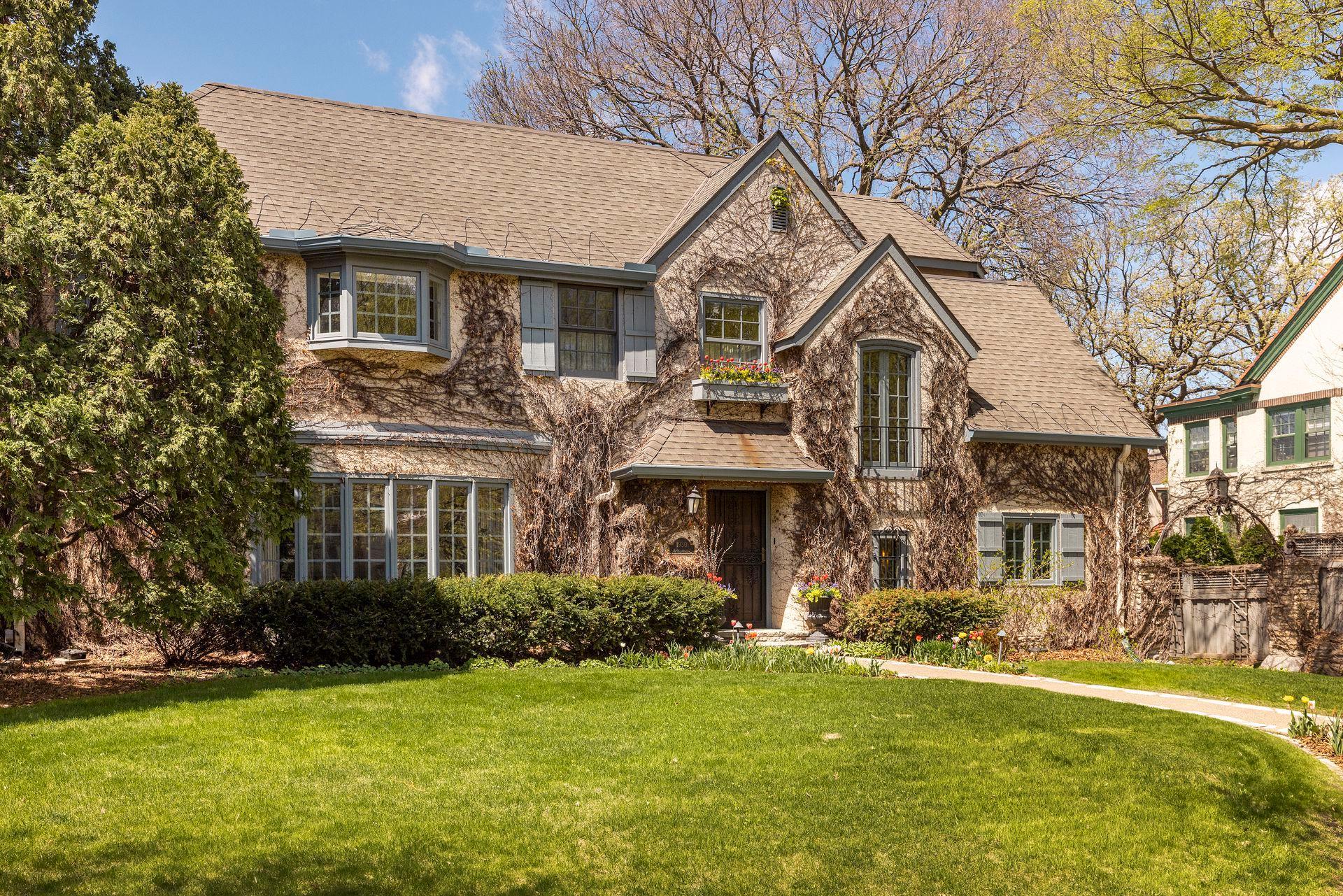 1st image of 1930 Knox Ave S, Minneapolis, MN 55403 | MLS# 7038053